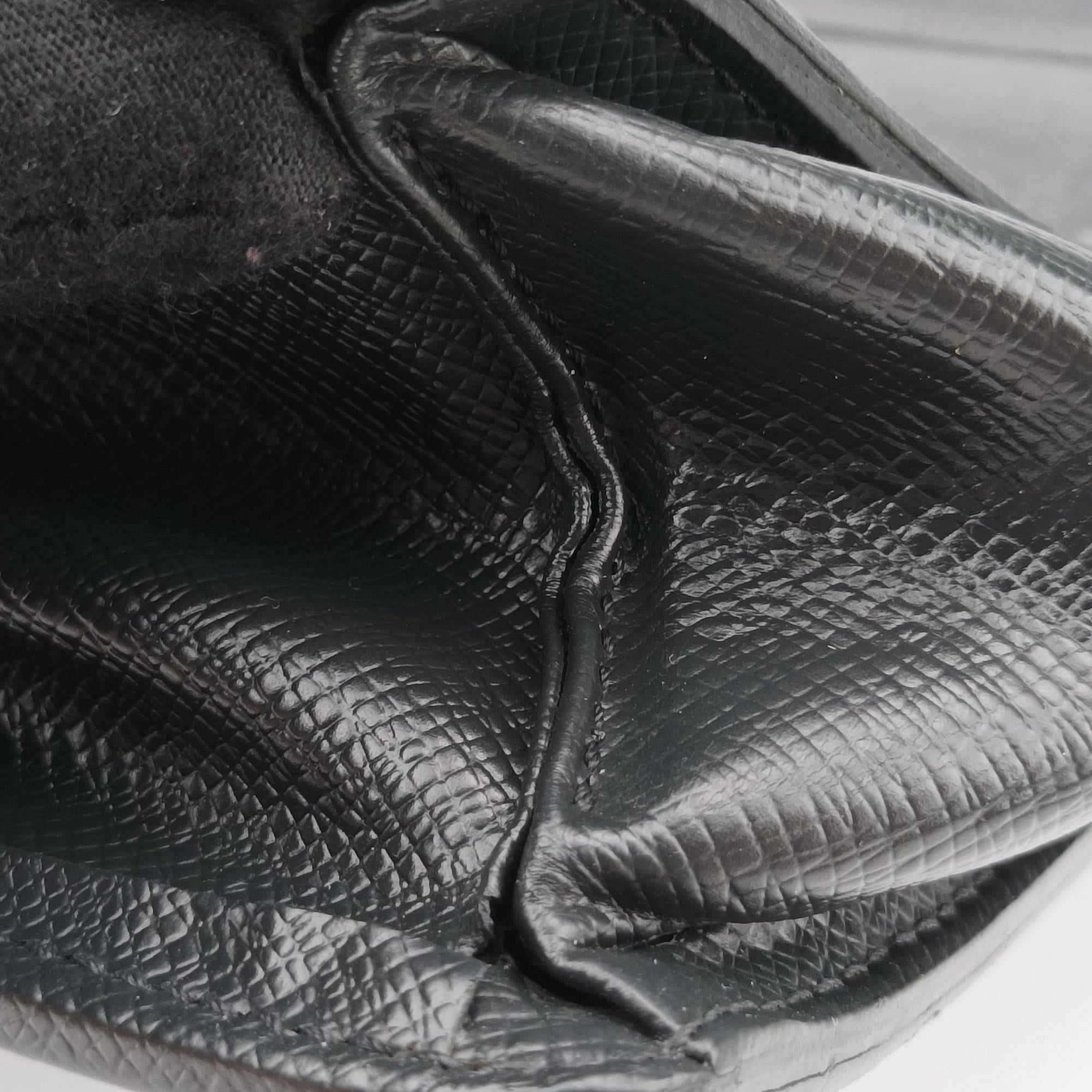 Pre-owned Louis Vuitton TADAO ardoise taiga M30052 shoulderbag | stylenewstar