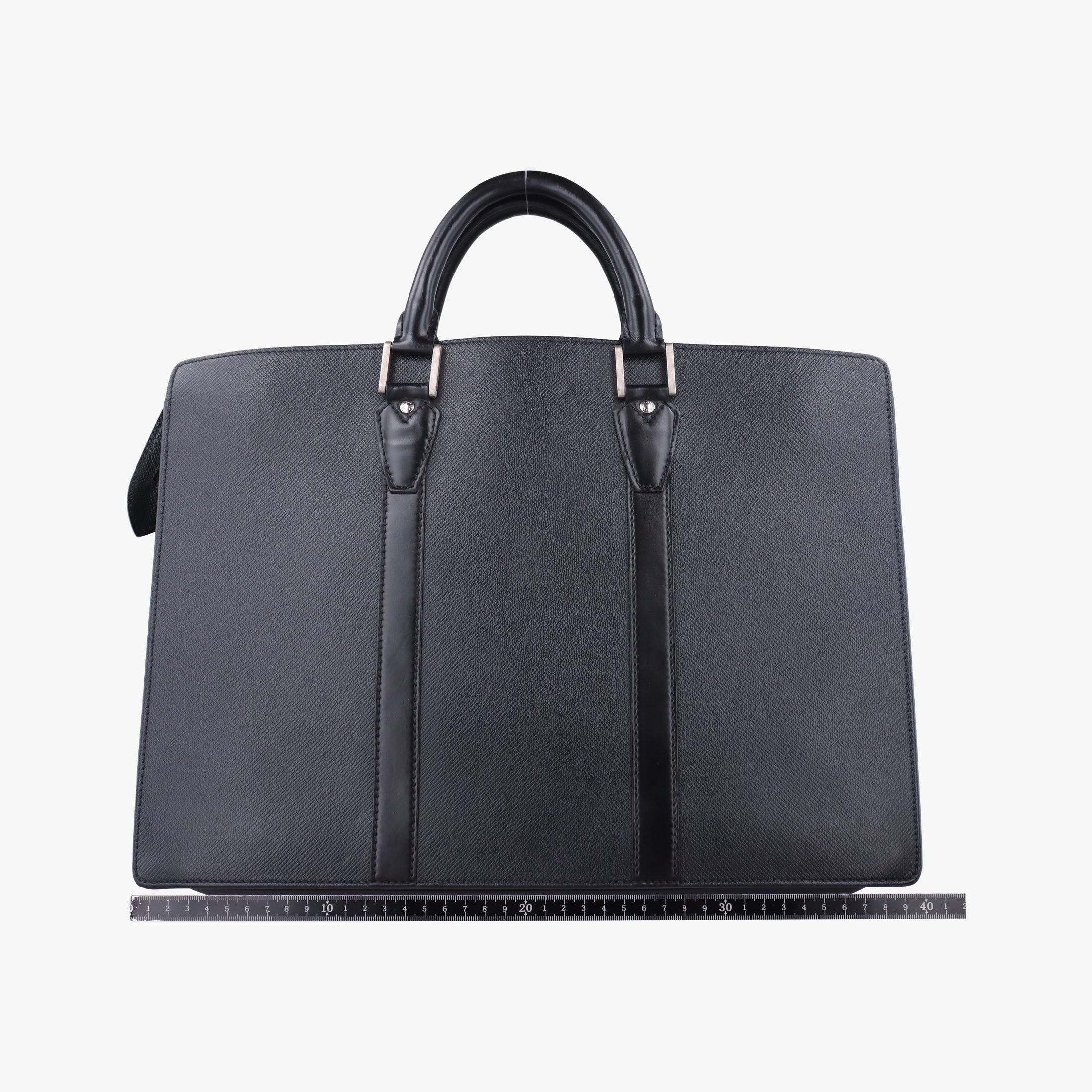 Pre-owned Louis Vuitton TADAO ardoise taiga M30052 shoulderbag | stylenewstar