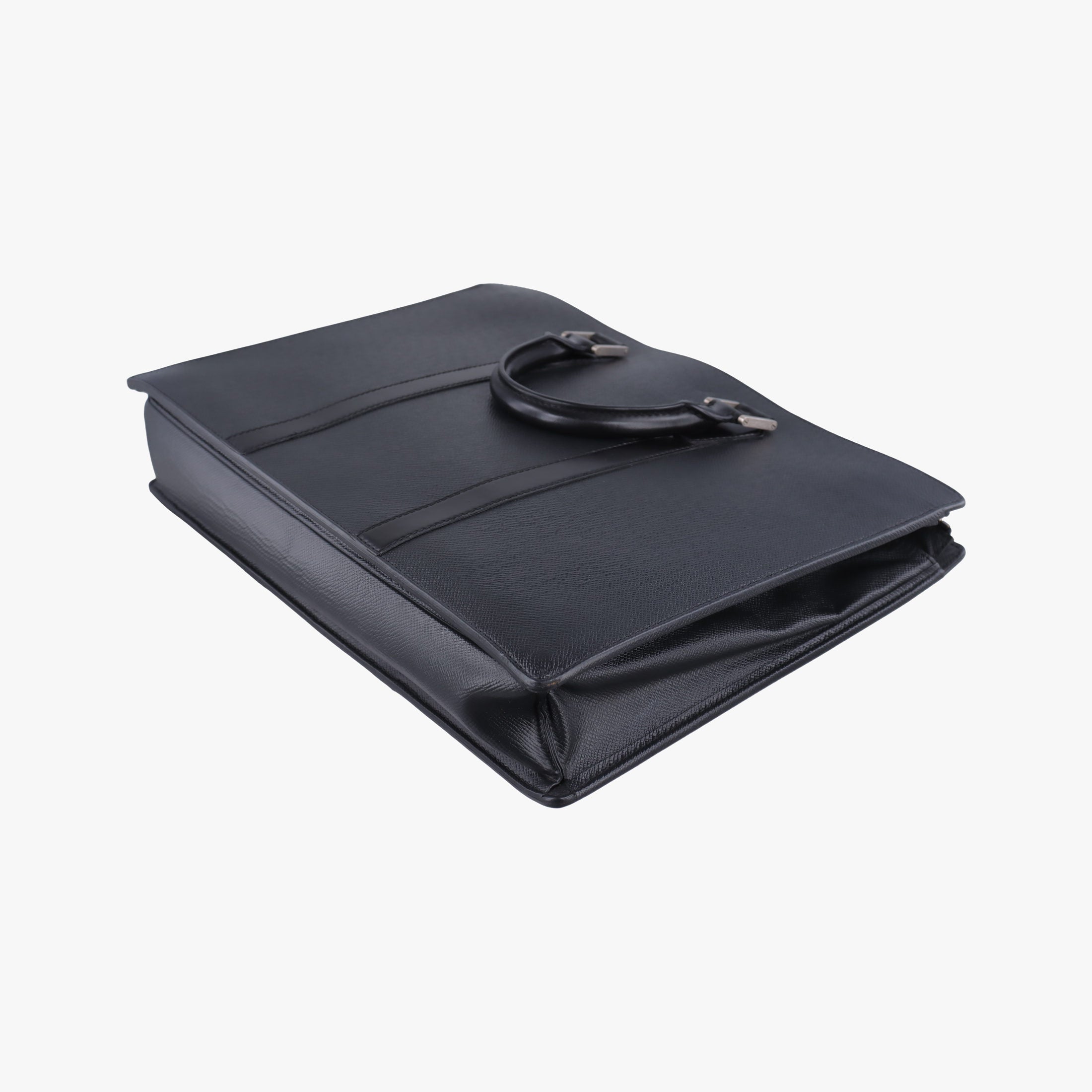 Pre-owned Louis Vuitton TADAO ardoise taiga M30052 shoulderbag | stylenewstar