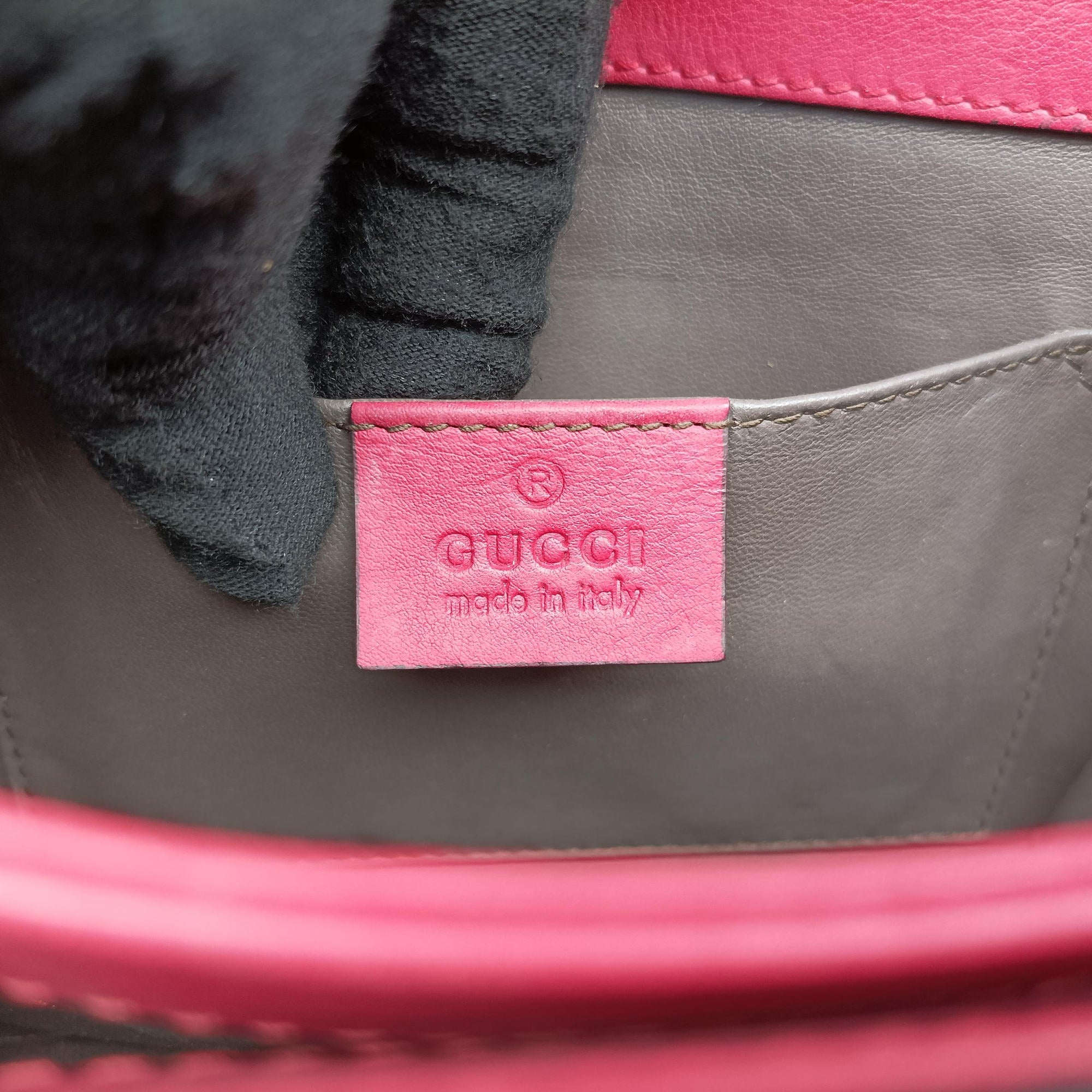 Pre-owned Gucci Interlocking G Rose Patent 387609 shoulderbag | stylenewstar