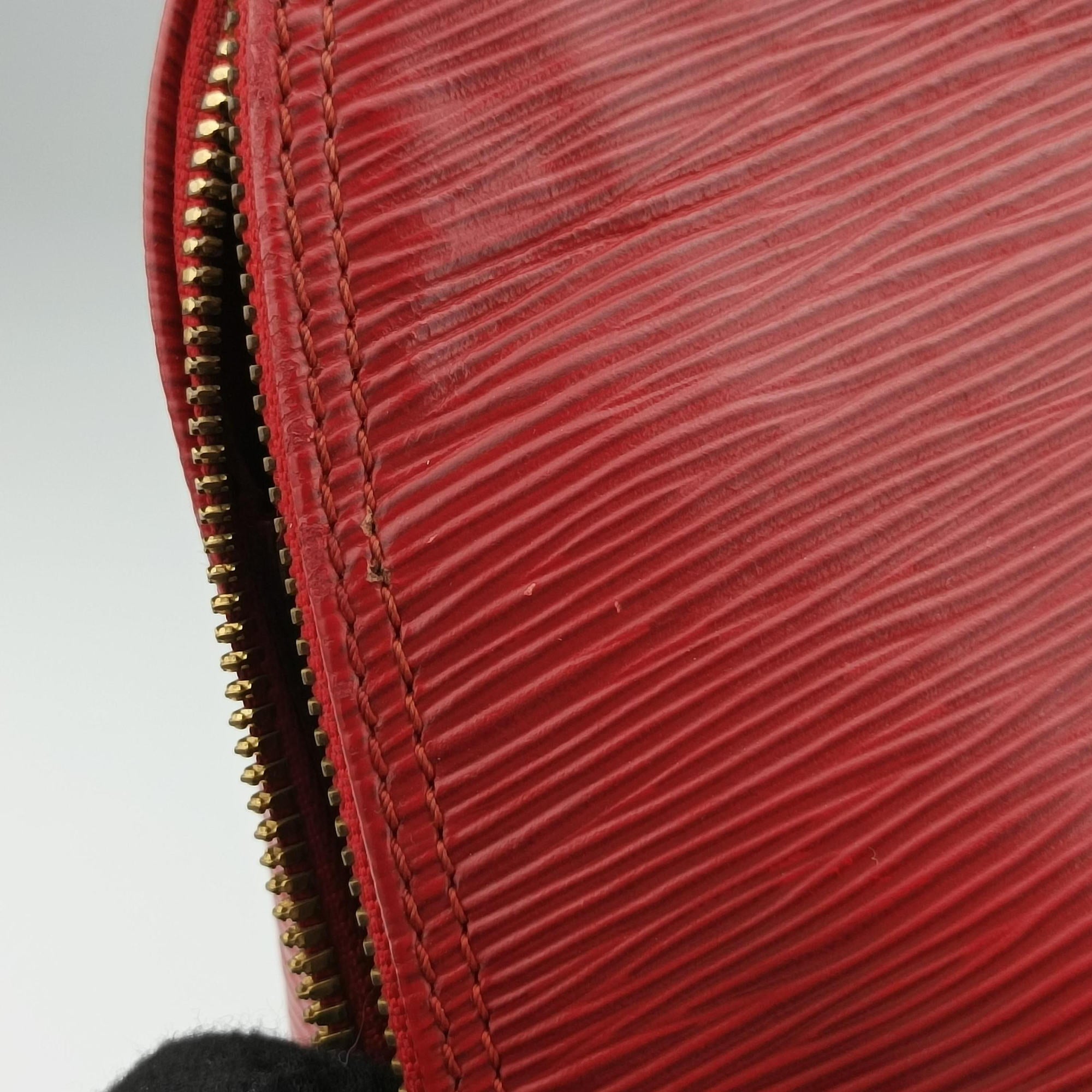Pre-owned Louis Vuitton ALMA PM CARMIN Epi M4058E handbag | stylenewstar