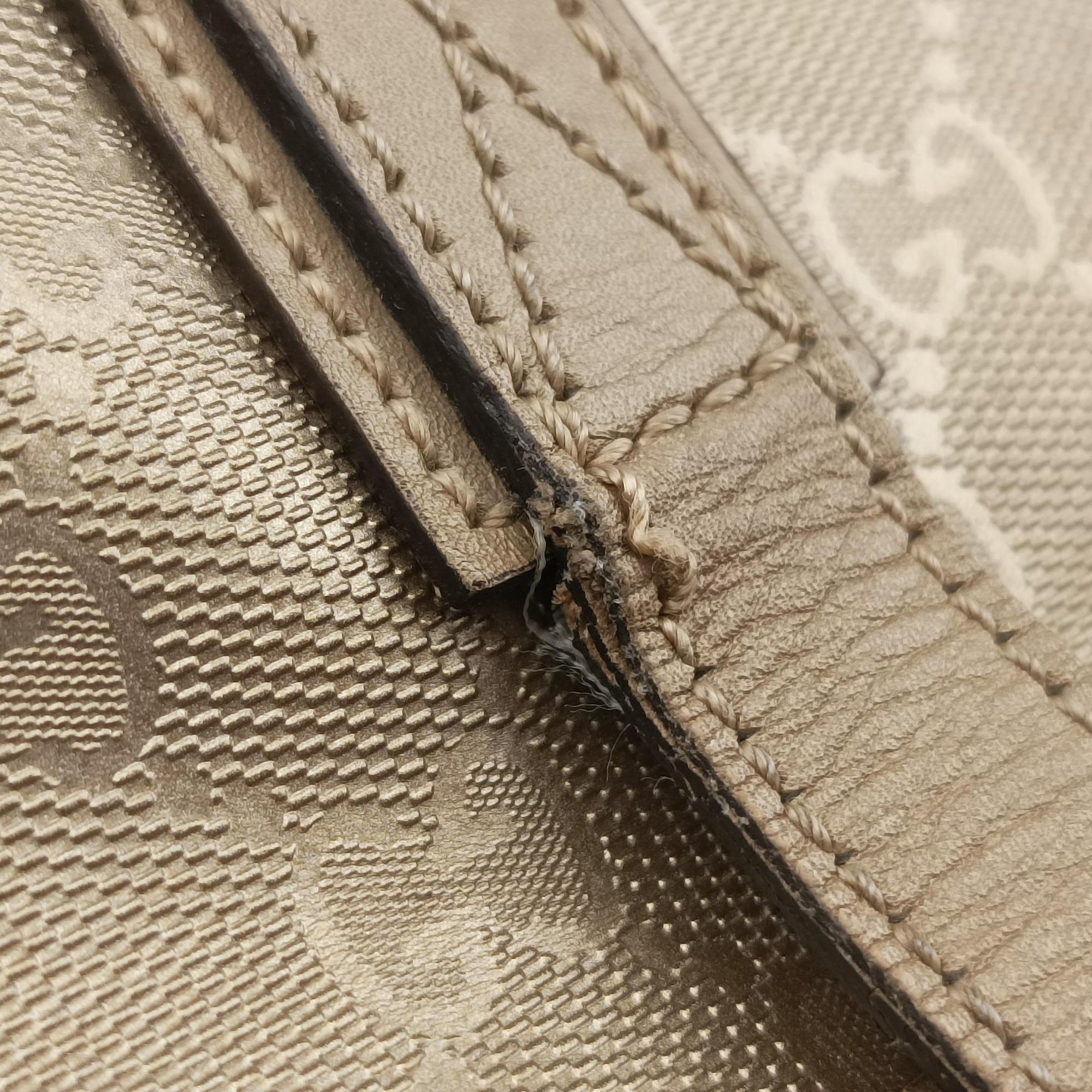 Pre-owned Gucci GG Imprime Golden PVC coated canvas×Leather 211137 handbag | stylenewstar