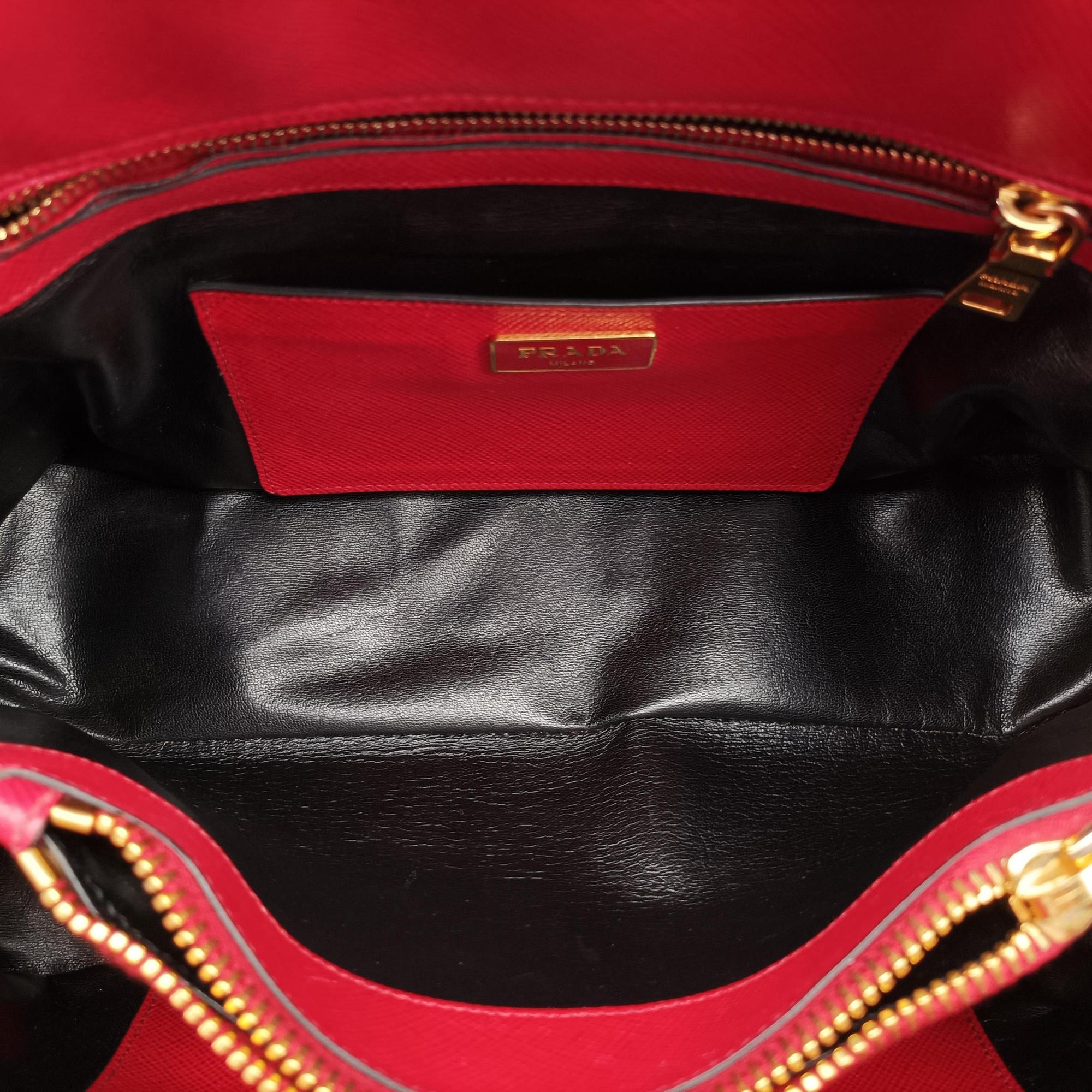 Pre-owned Prada Promenade Studded Red SAFFIANO Leather BN2753 shoulderbag | stylenewstar