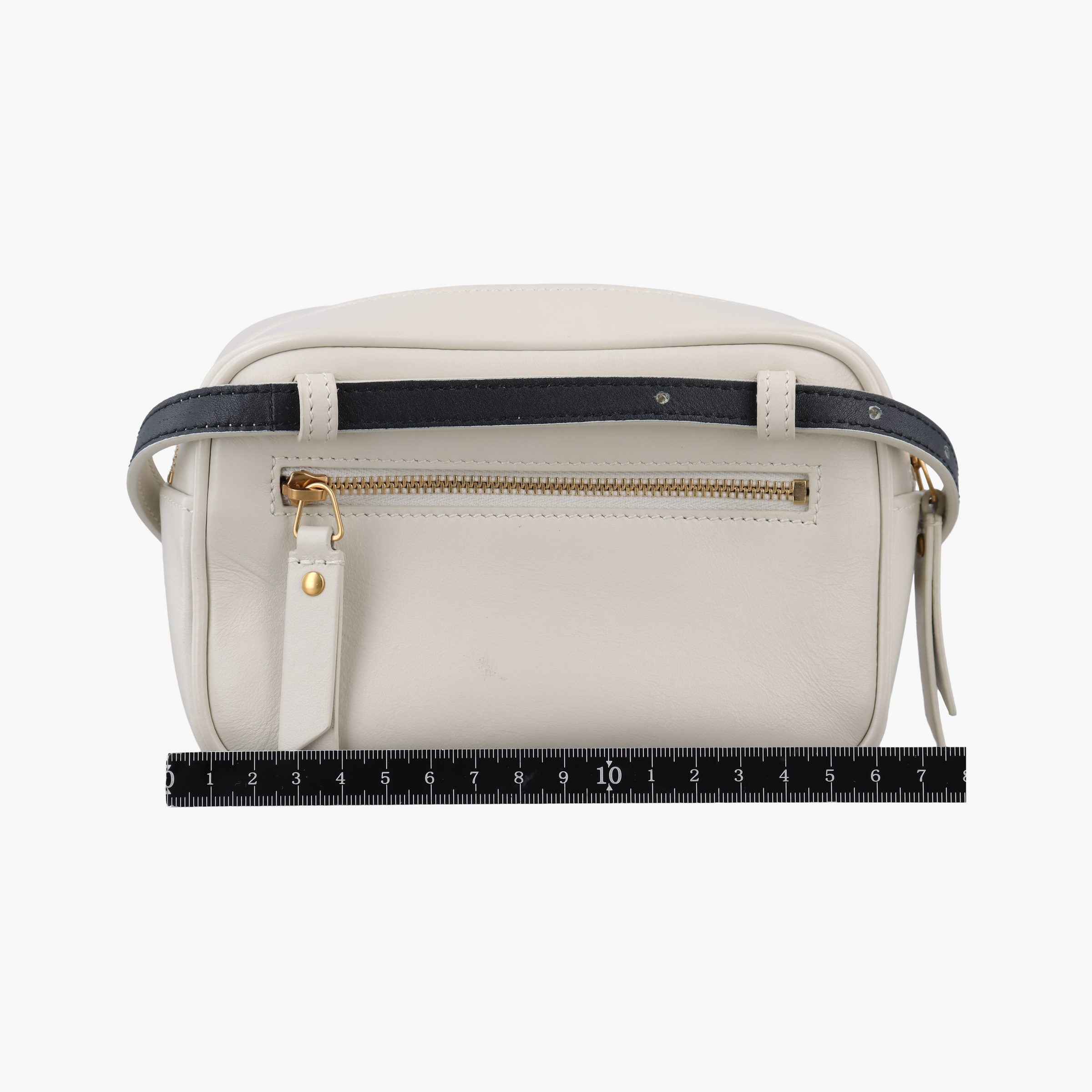 Pre-owned Yves Saint Laurent Lou camera White Leather 534817 shoulderbag | stylenewstar