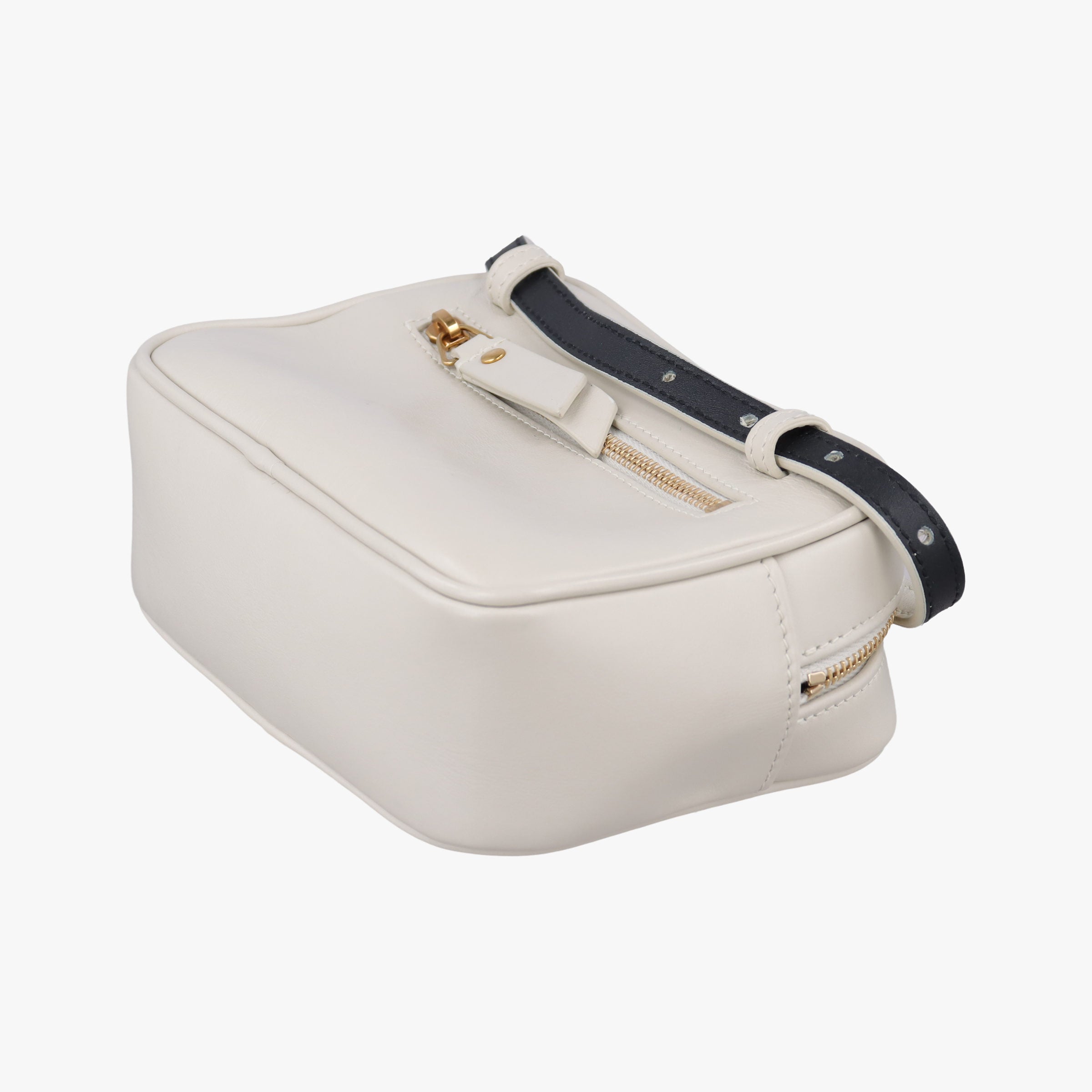 Pre-owned Yves Saint Laurent Lou camera White Leather 534817 shoulderbag | stylenewstar