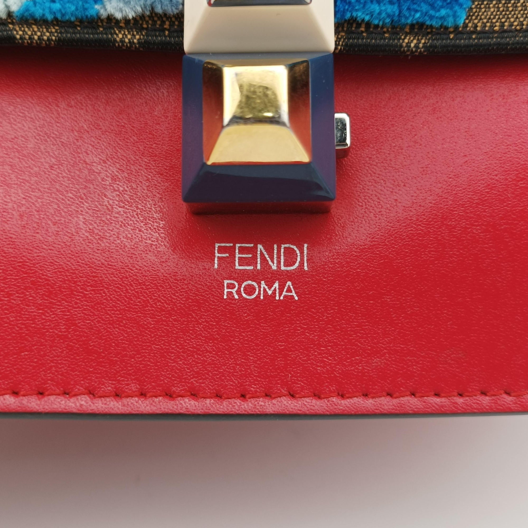 Vintage Fendi Kan I Multicolour canvas×Leather 8M0381 shoulderbag | stylenewstar