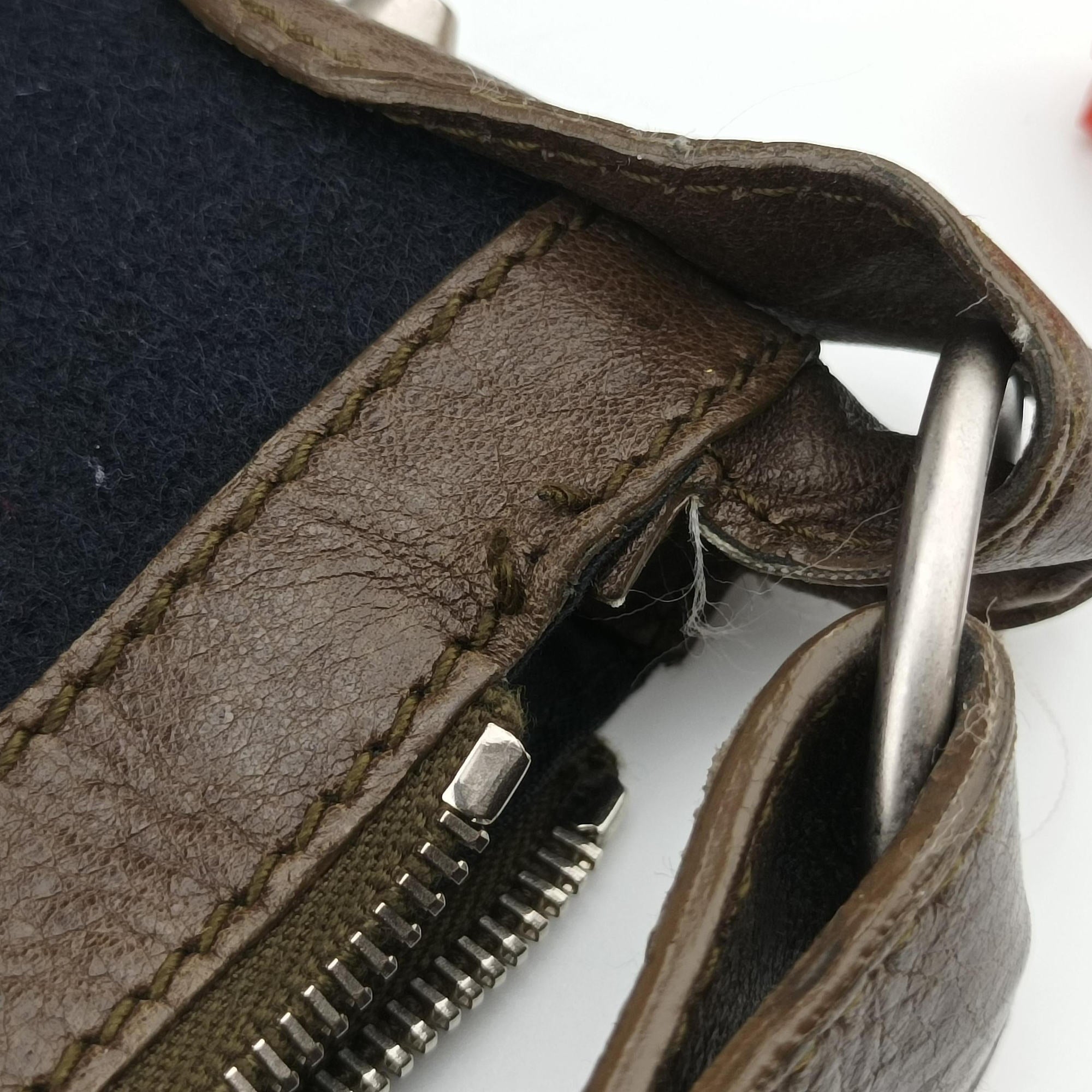 Vintage Balenciaga Day Line Navy Blue × Brown Canvas×Leather  shoulderbag | stylenewstar