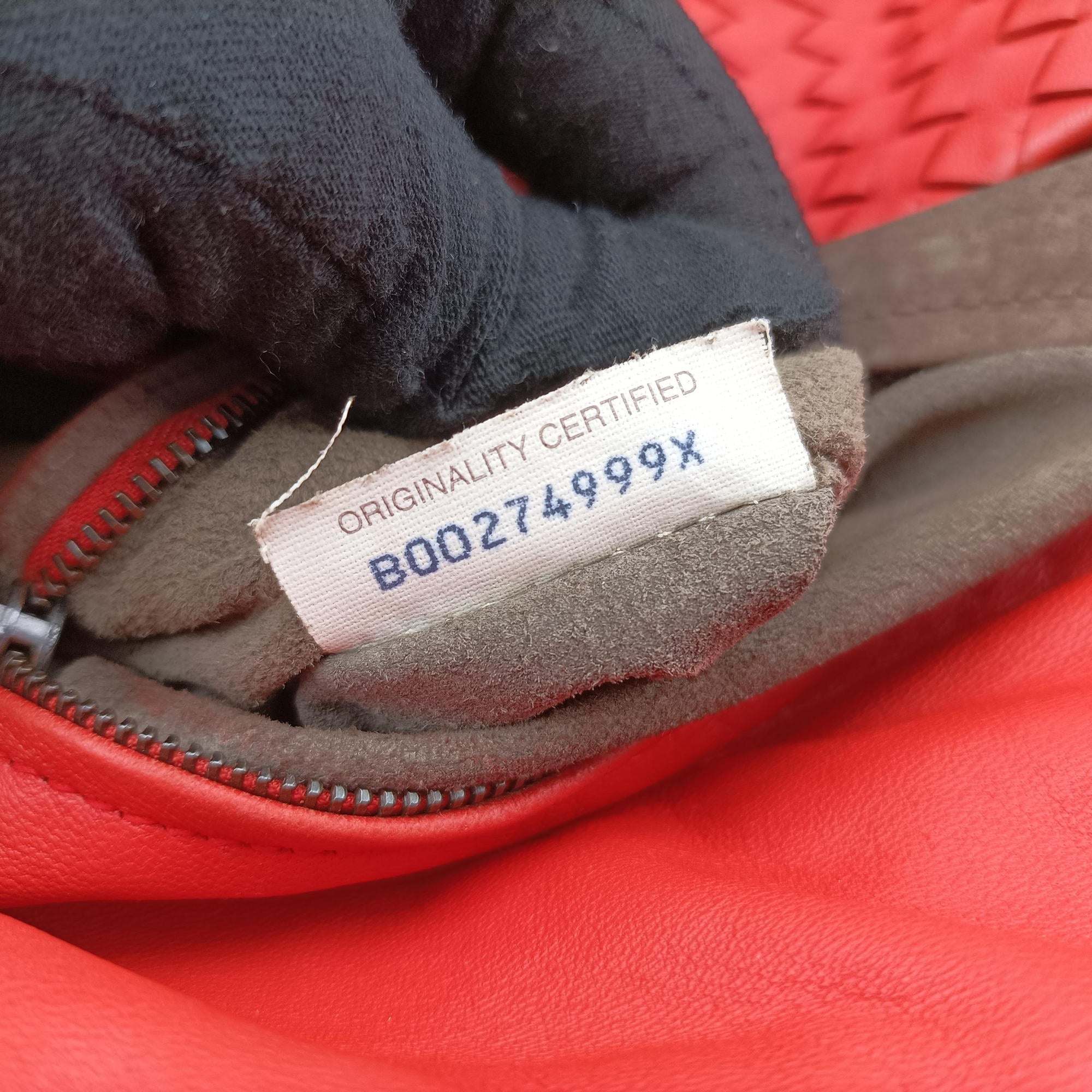 Pre-owned Bottega Veneta Hobo Intrecciato Red lambskin  shoulderbag | stylenewstar