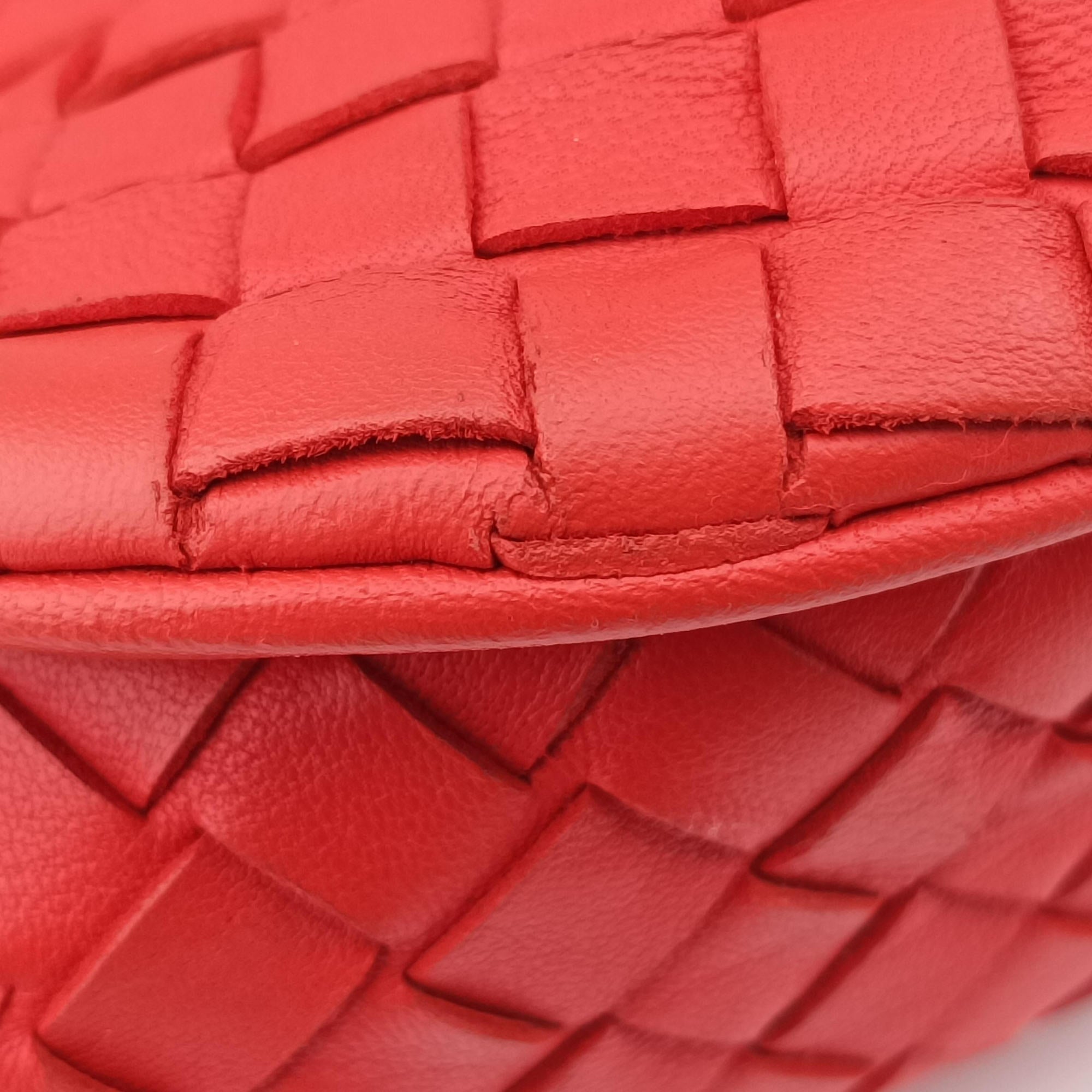 Pre-owned Bottega Veneta Hobo Intrecciato Red lambskin  shoulderbag | stylenewstar