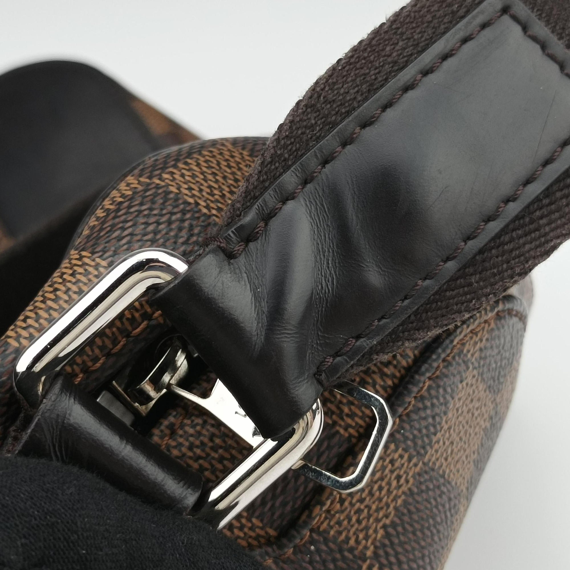 Pre-owned Louis Vuitton Jake messenger NM EBENE Damier Canvas N41569 shoulderbag | stylenewstar