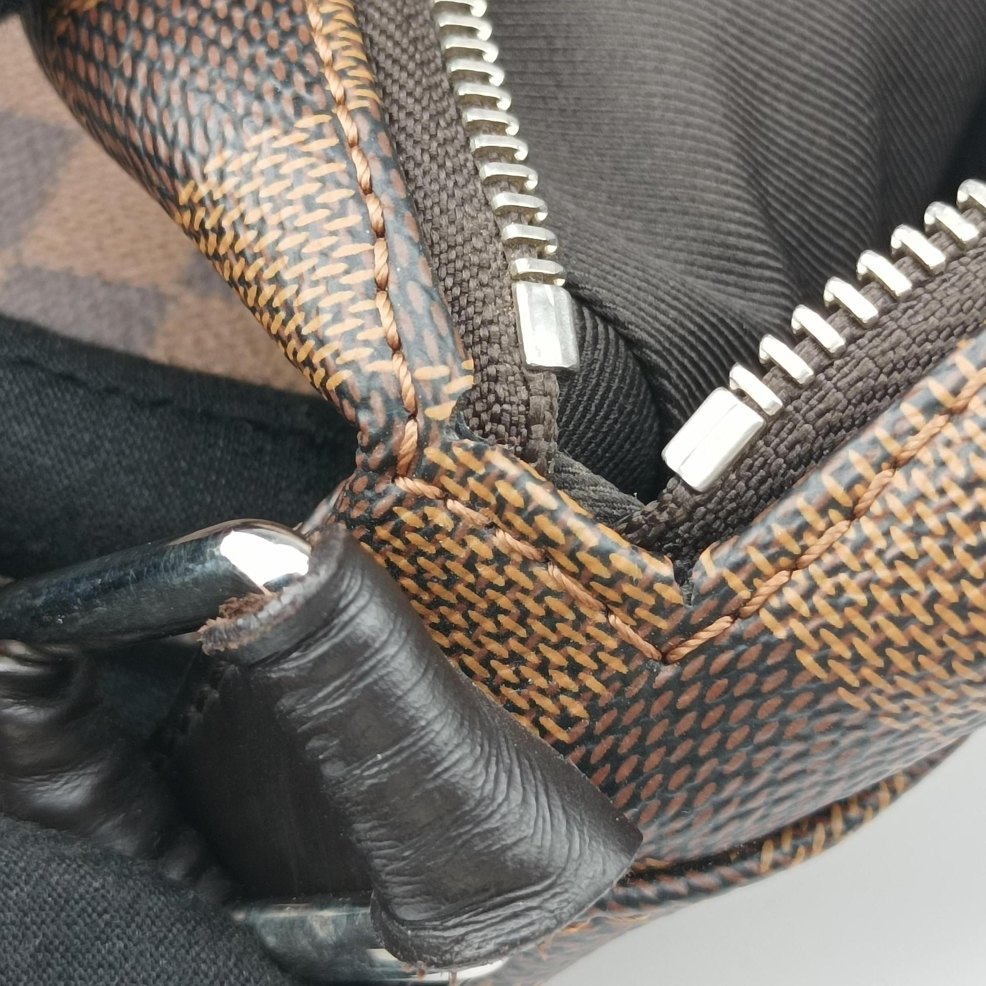 Pre-owned Louis Vuitton Jake messenger NM EBENE Damier Canvas N41569 shoulderbag | stylenewstar