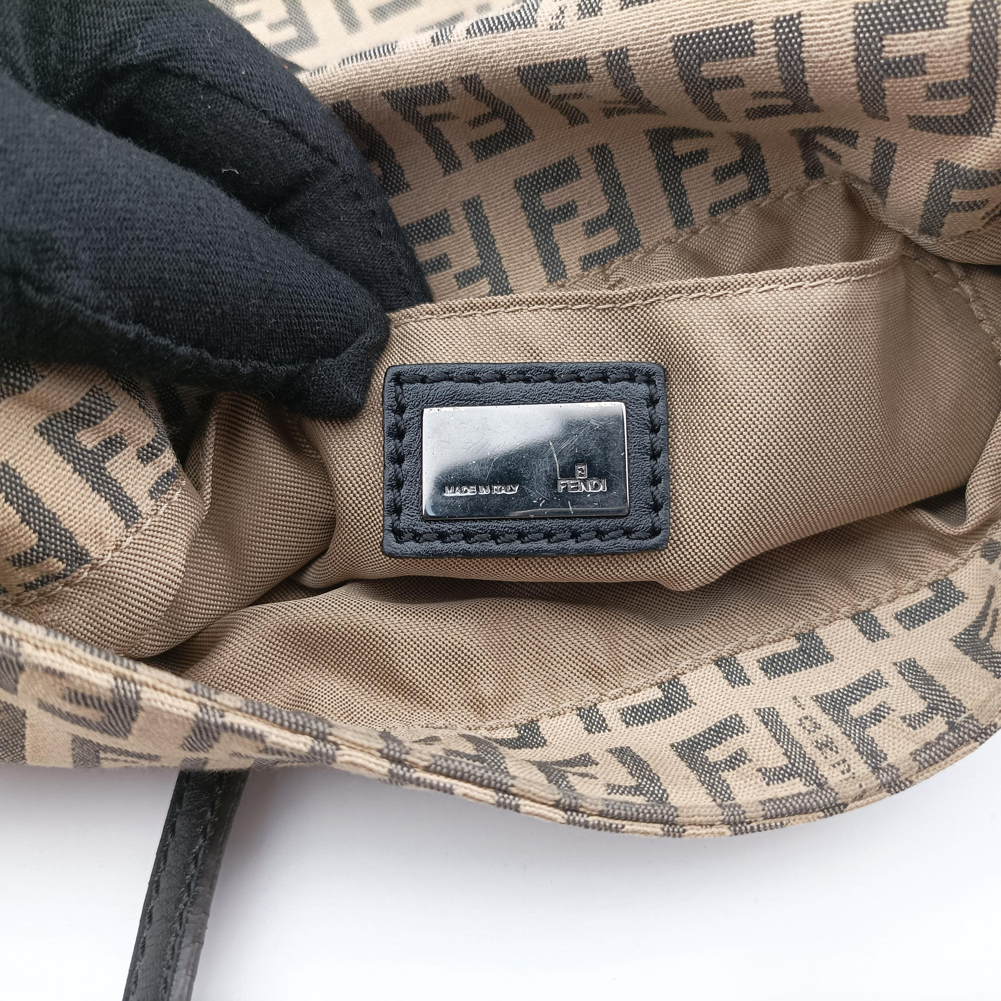 Secondhand Fendi Zucchino Beige canvas 8BT075 shoulderbag | stylenewstar