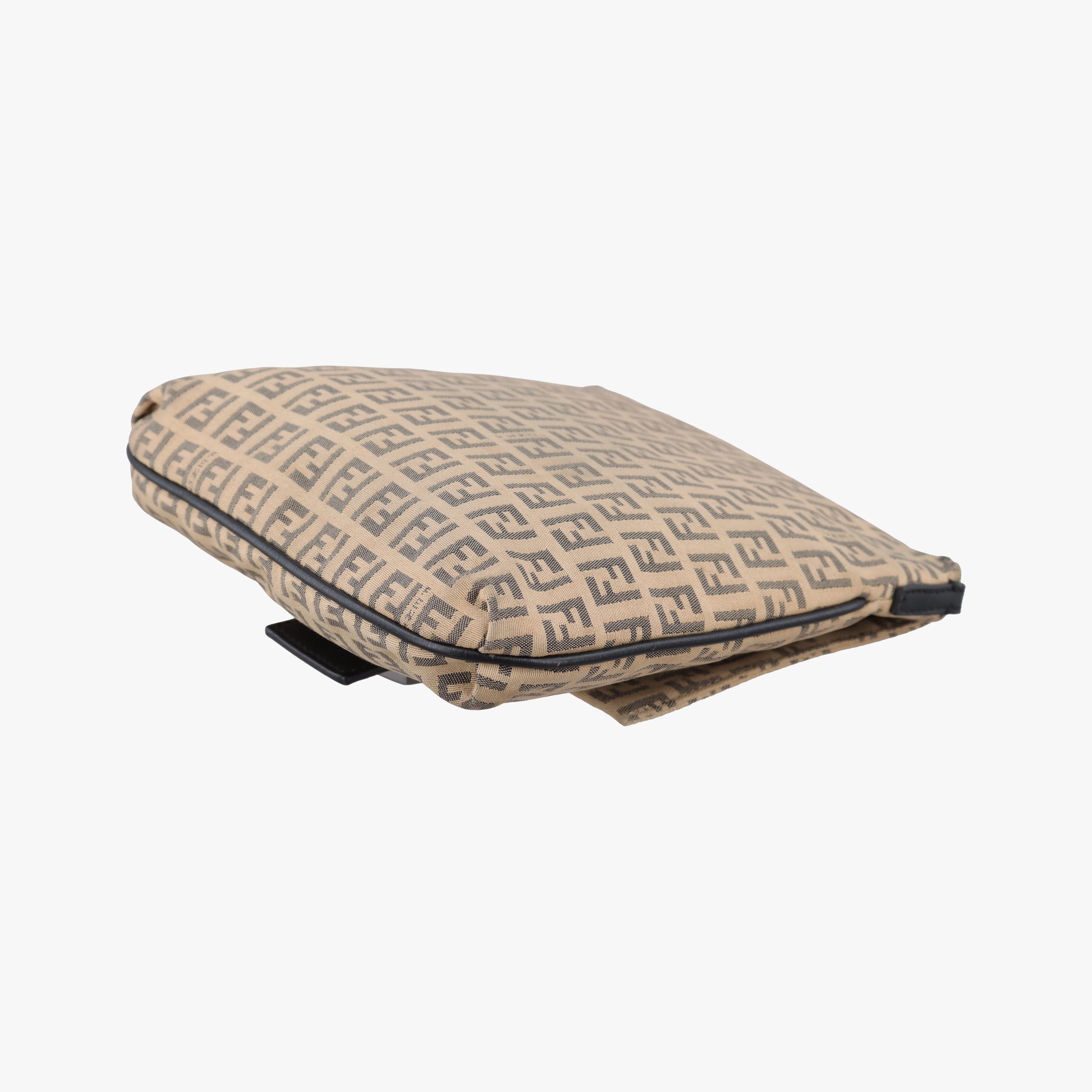 Secondhand Fendi Zucchino Beige canvas 8BT075 shoulderbag | stylenewstar