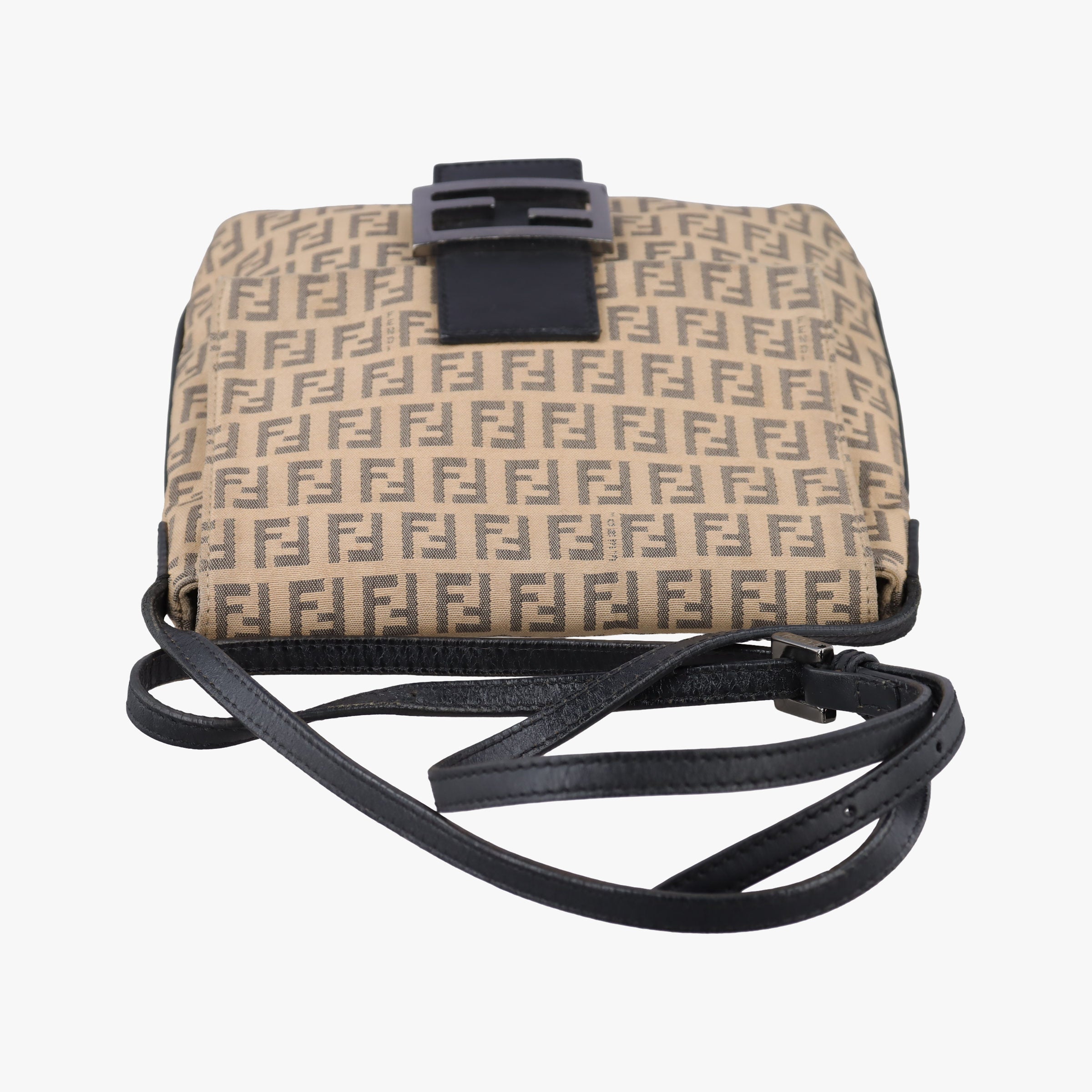 Secondhand Fendi Zucchino Beige canvas 8BT075 shoulderbag | stylenewstar