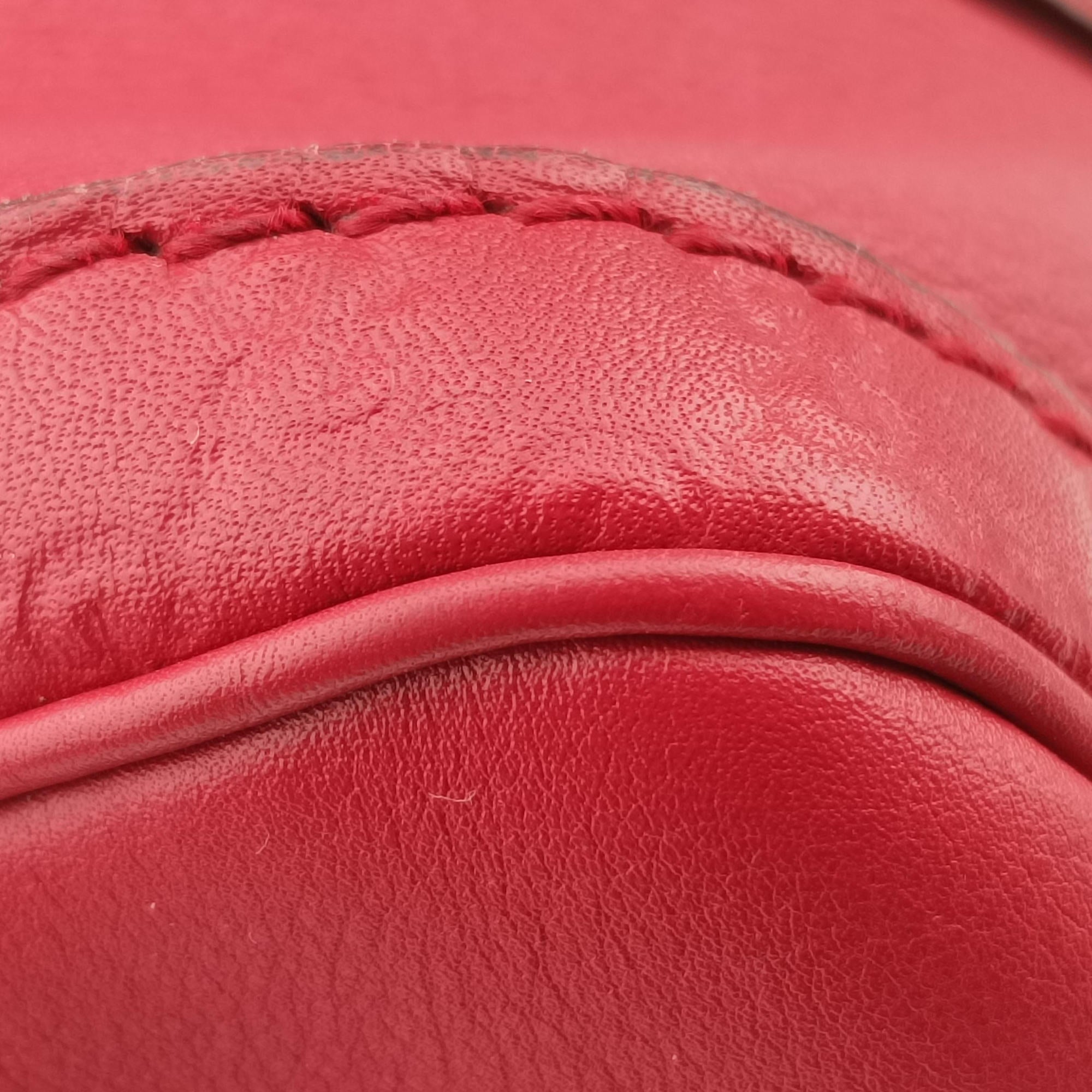 Vintage Gucci Microguccissima boston Red Leather 269876 shoulderbag | stylenewstar