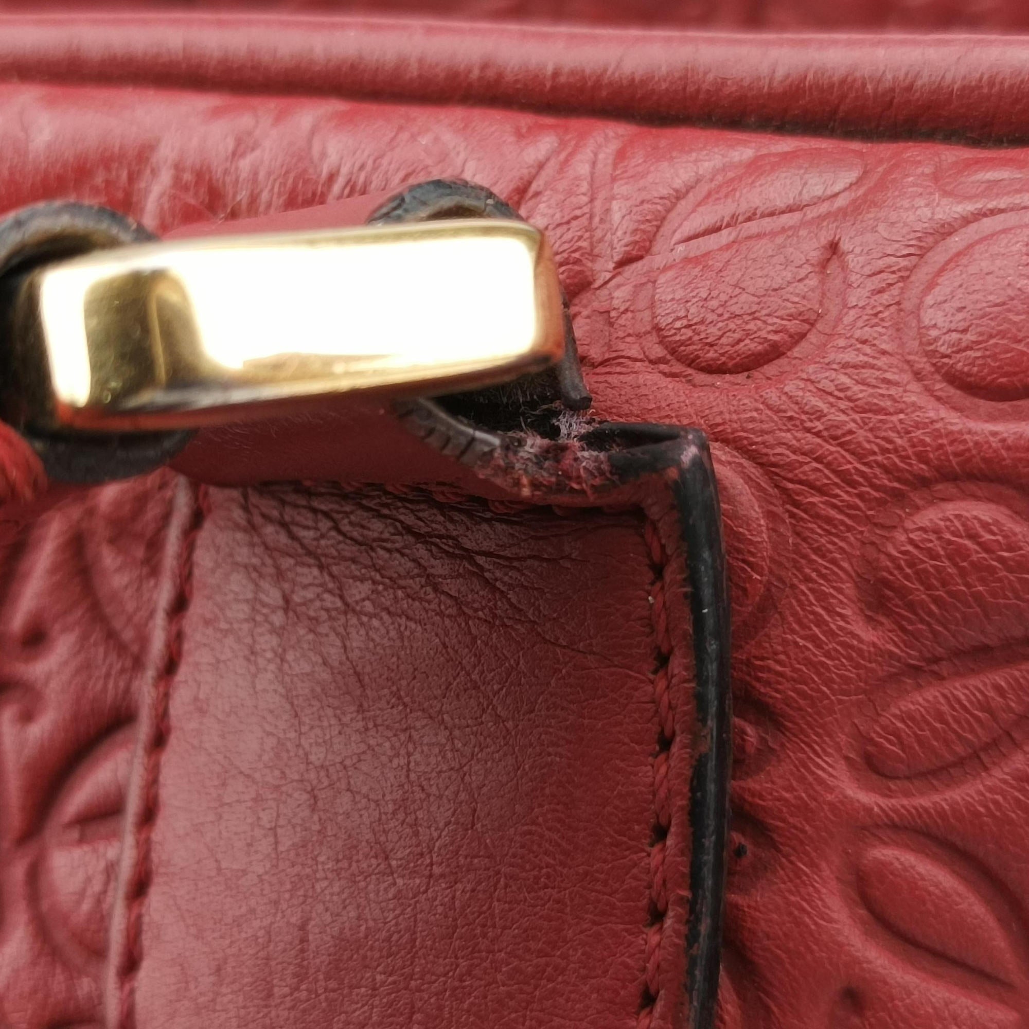 Vintage Loewe Amazona 75 Red Leather 301 55 L01 shoulderbag | stylenewstar