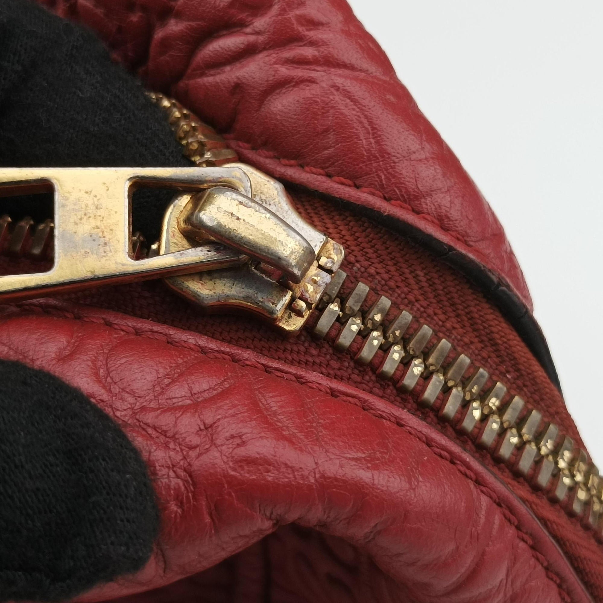 Vintage Loewe Amazona 75 Red Leather 301 55 L01 shoulderbag | stylenewstar