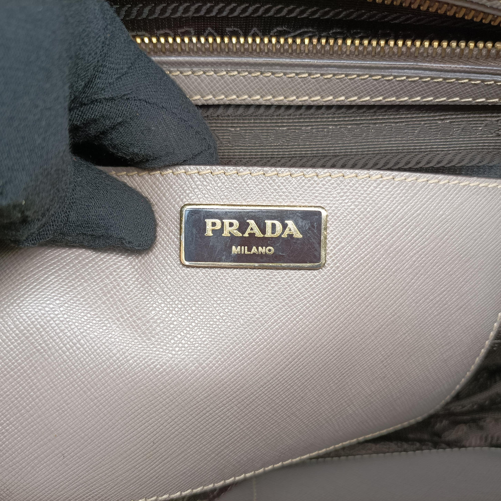 Secondhand Prada Galleria beige SAFFIANO Leather BN2274 handbag | stylenewstar