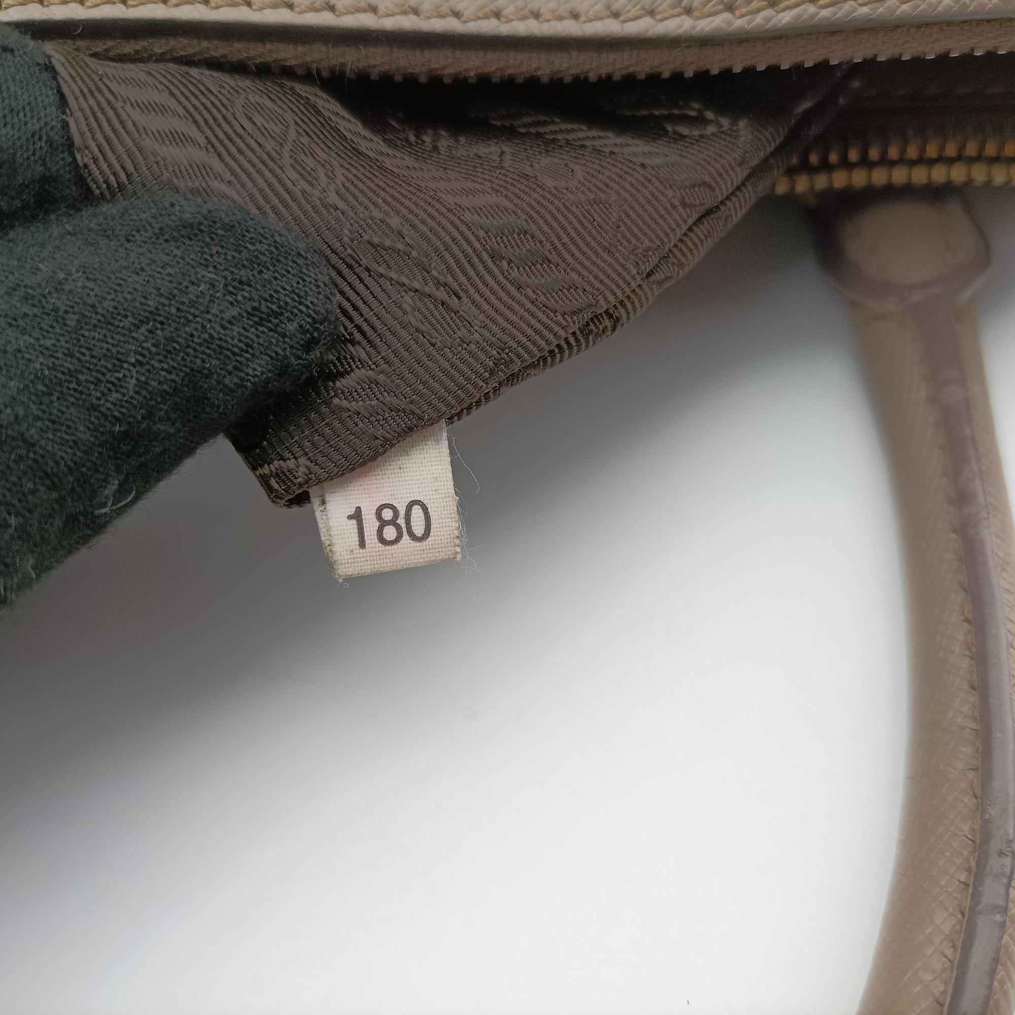 Secondhand Prada Galleria beige SAFFIANO Leather BN2274 handbag | stylenewstar