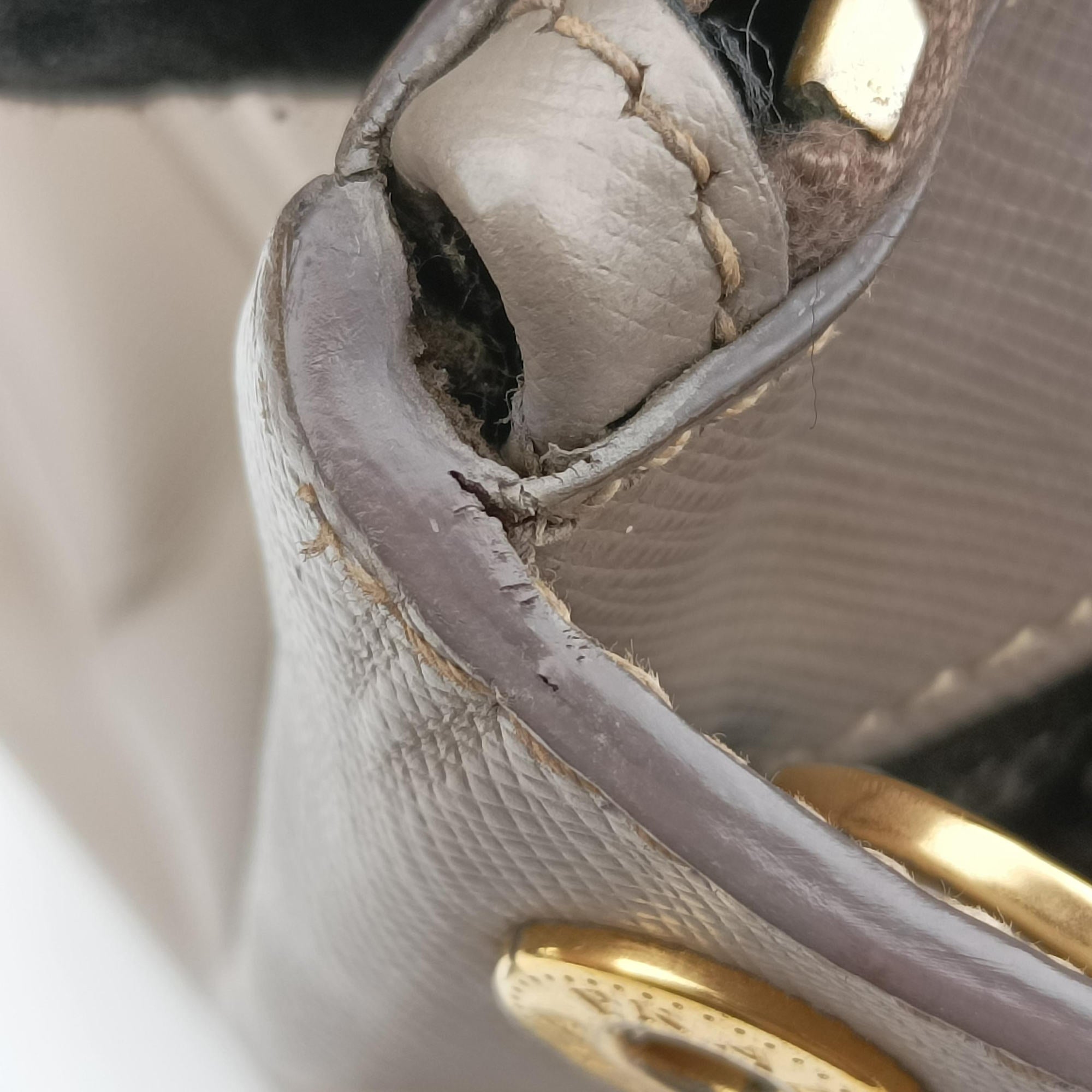 Secondhand Prada Galleria beige SAFFIANO Leather BN2274 handbag | stylenewstar