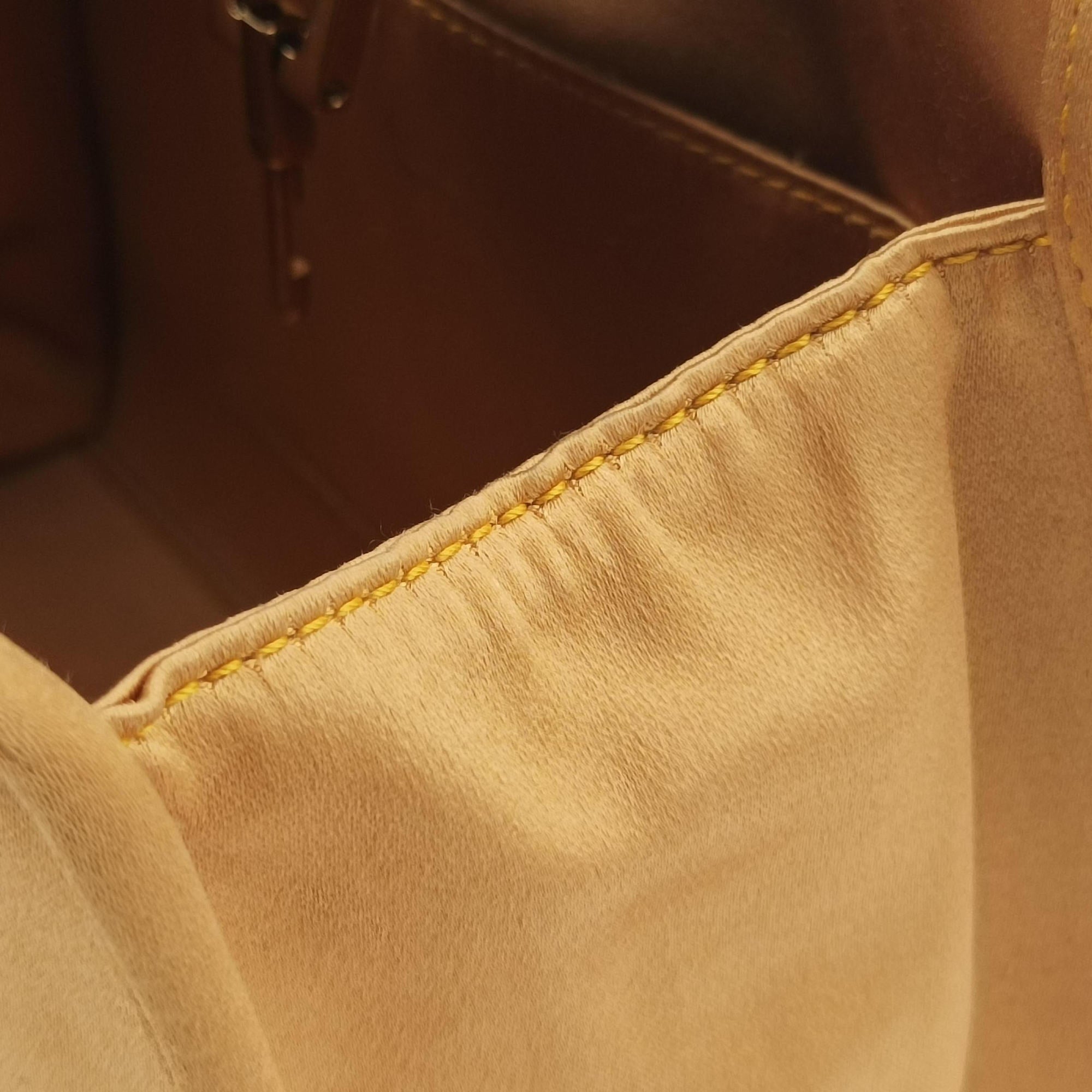 Secondhand Gucci Jackie Golden silk  handbag | stylenewstar