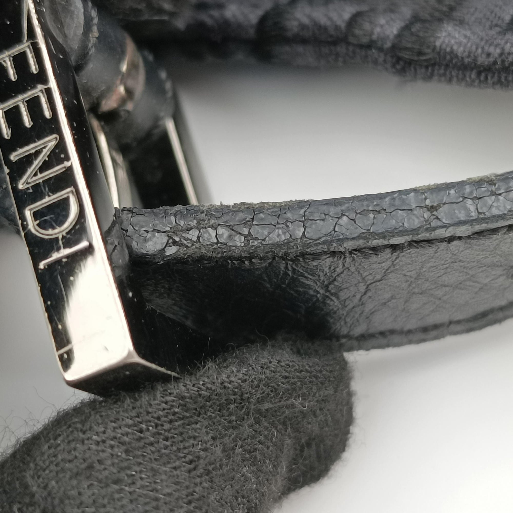 Pre-owned Fendi Baguette Zucchino Black canvas×leather 8BR001 shoulderbag | stylenewstar