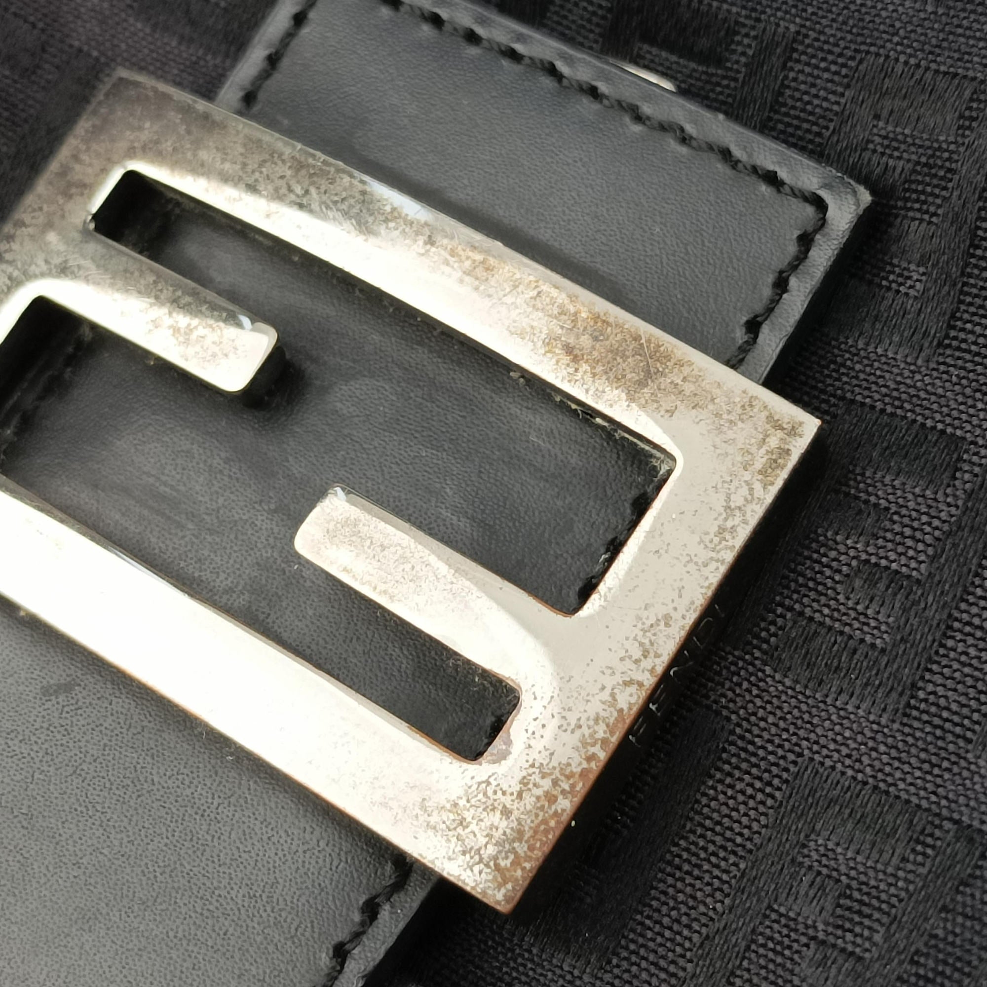Pre-owned Fendi Baguette Zucchino Black canvas×leather 8BR001 shoulderbag | stylenewstar