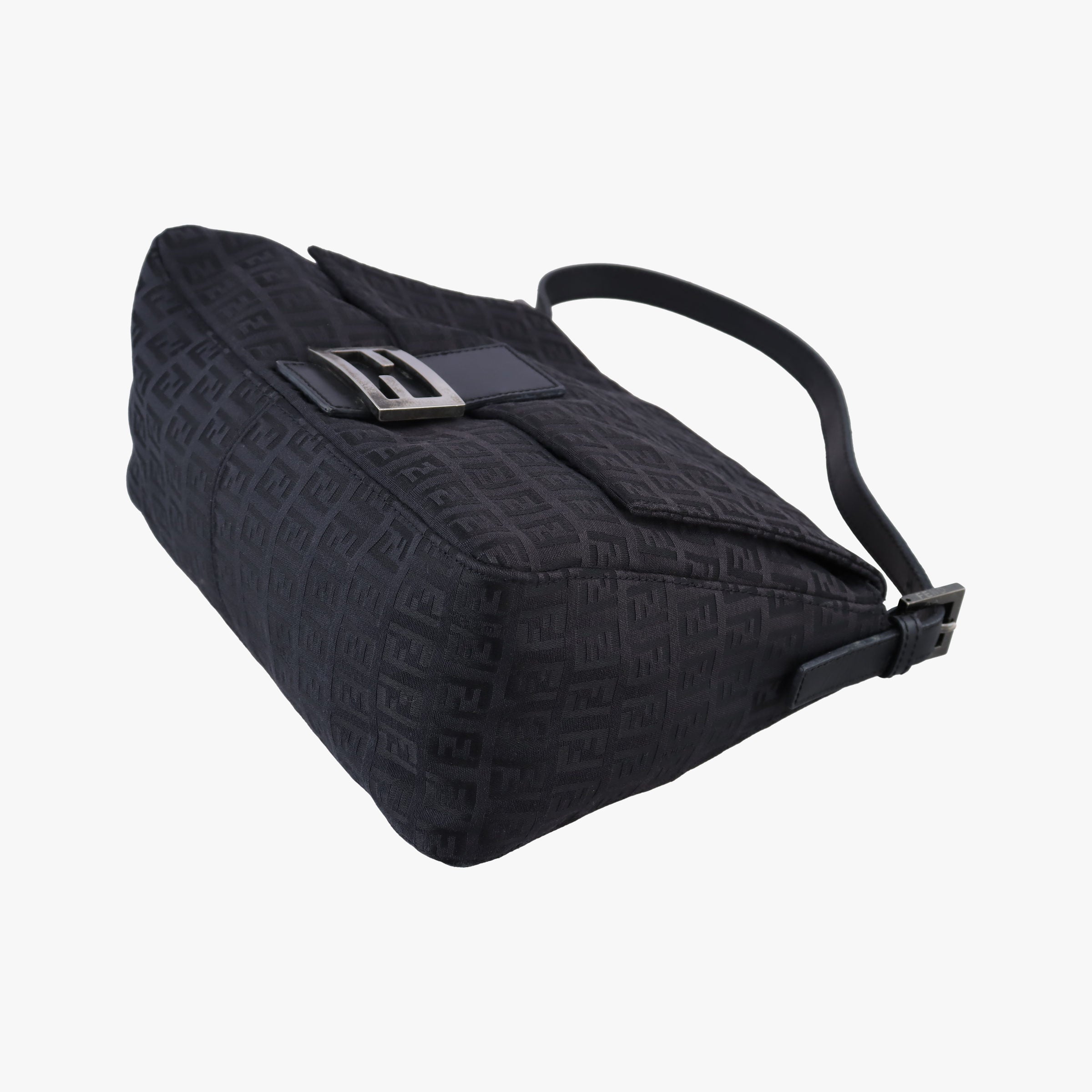 Pre-owned Fendi Baguette Zucchino Black canvas×leather 8BR001 shoulderbag | stylenewstar