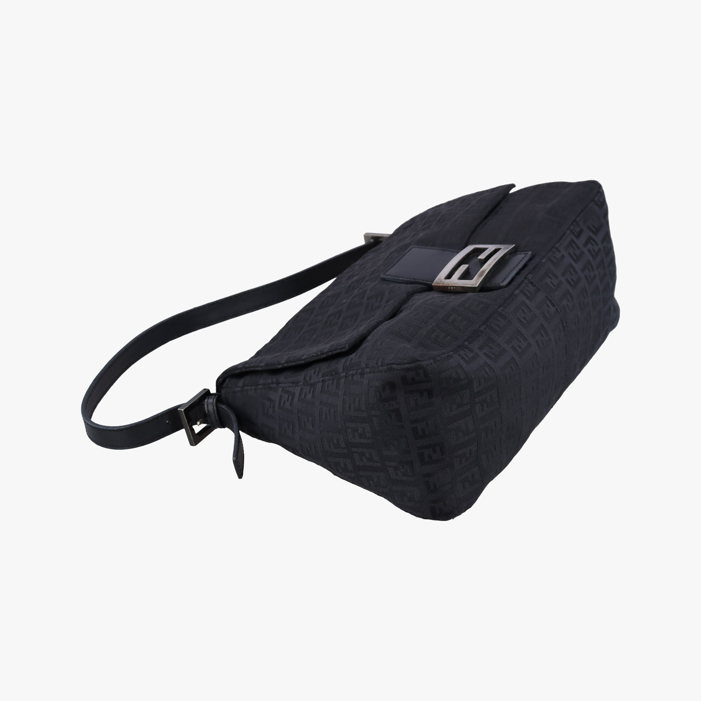 Pre-owned Fendi Baguette Zucchino Black canvas×leather 8BR001 shoulderbag | stylenewstar