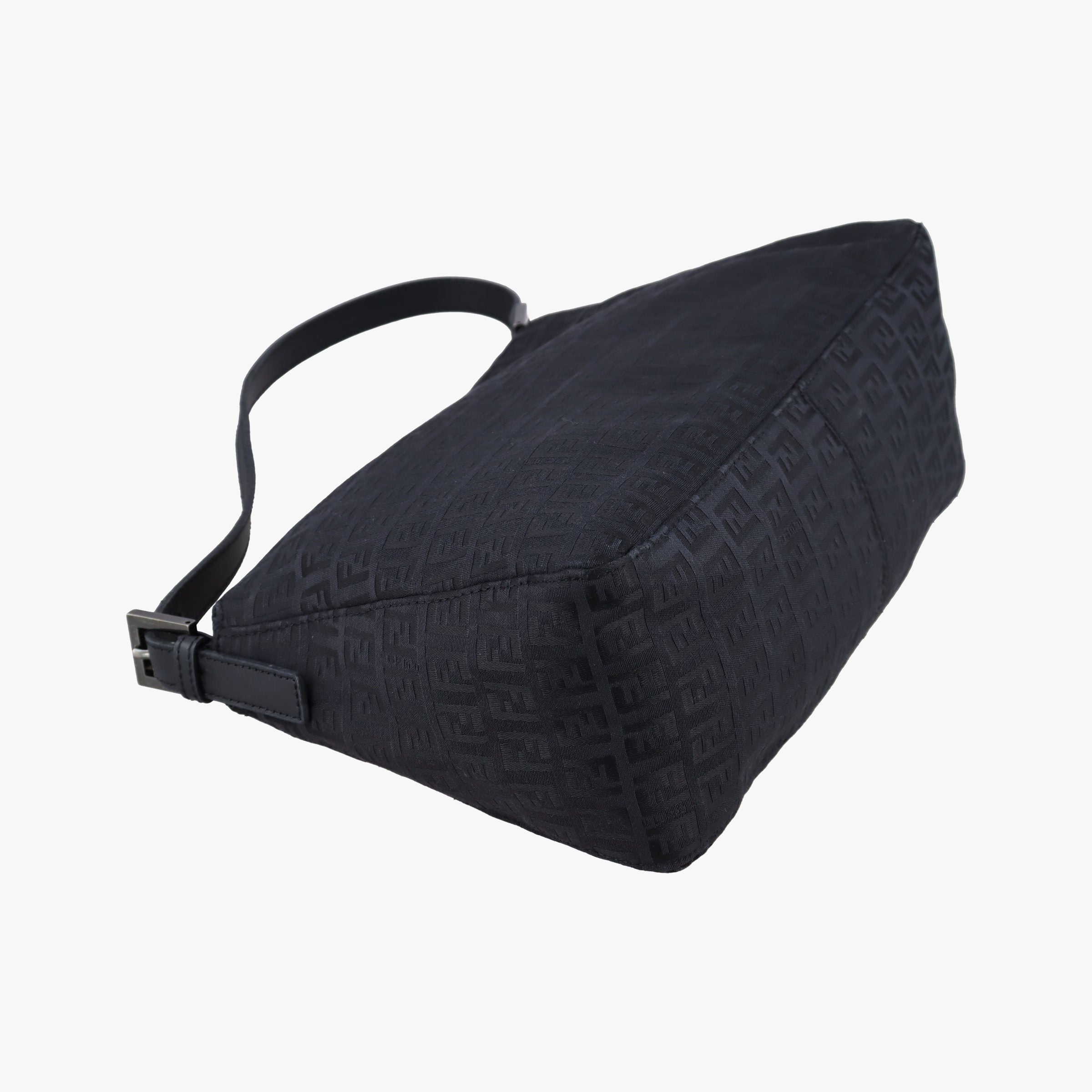Pre-owned Fendi Baguette Zucchino Black canvas×leather 8BR001 shoulderbag | stylenewstar