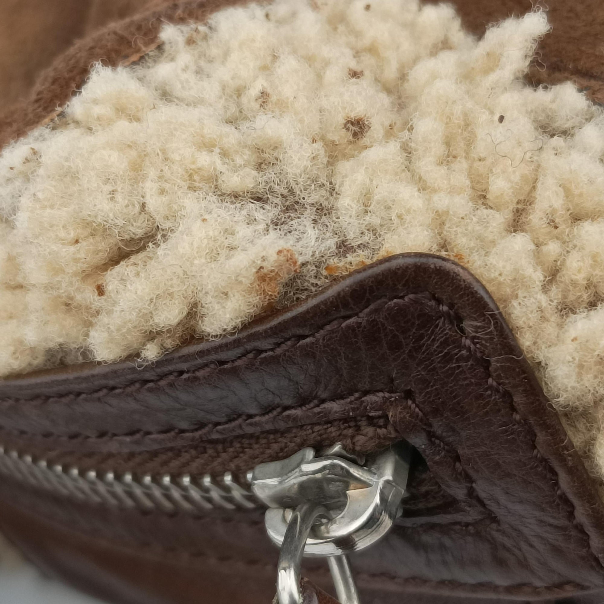 Pre-owned Christian Dior Flight brown x beige Leather x Mouton  shoulderbag | stylenewstar