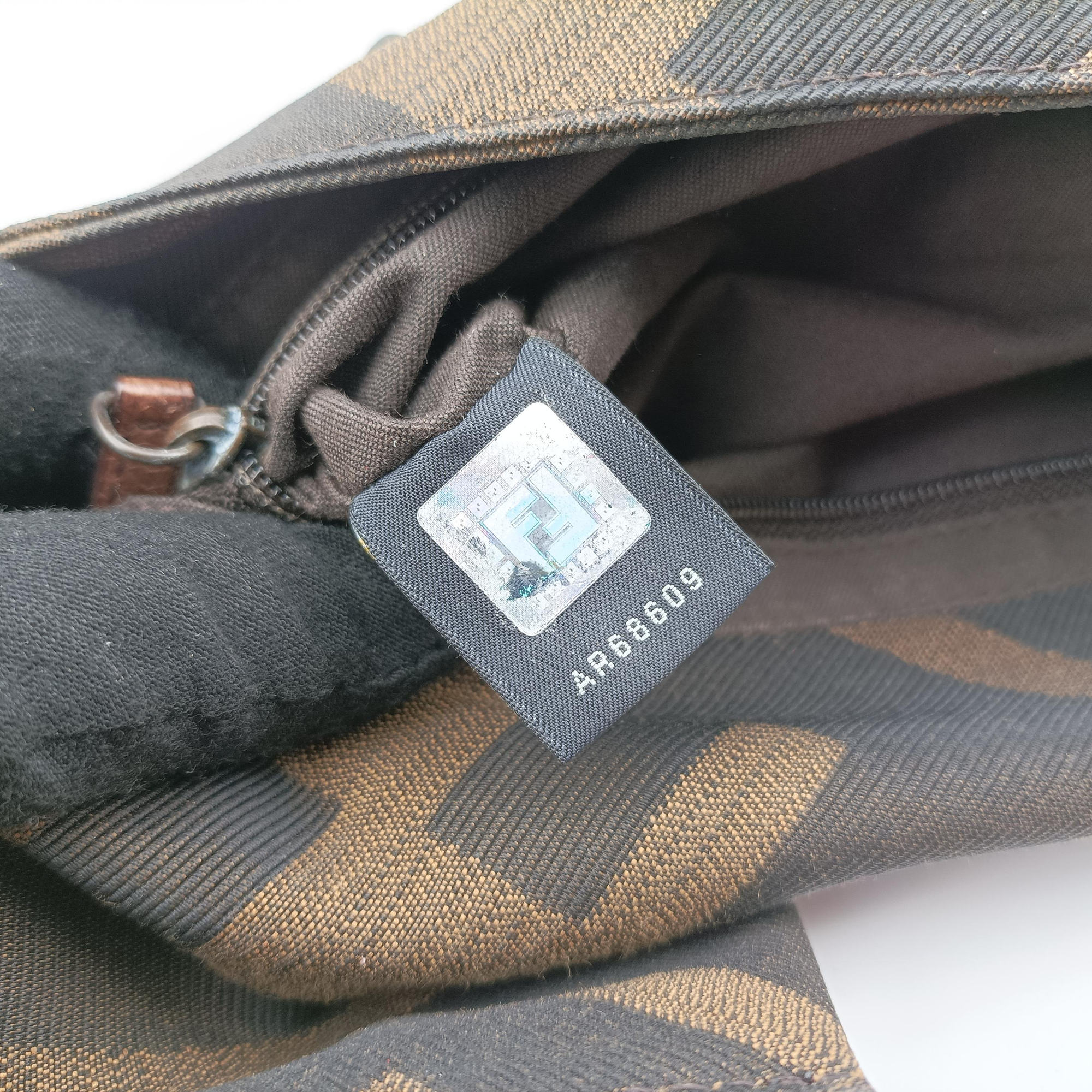 Secondhand Fendi Mamma Bucket Brown canvas× Leather 8BT136 handbag | stylenewstar