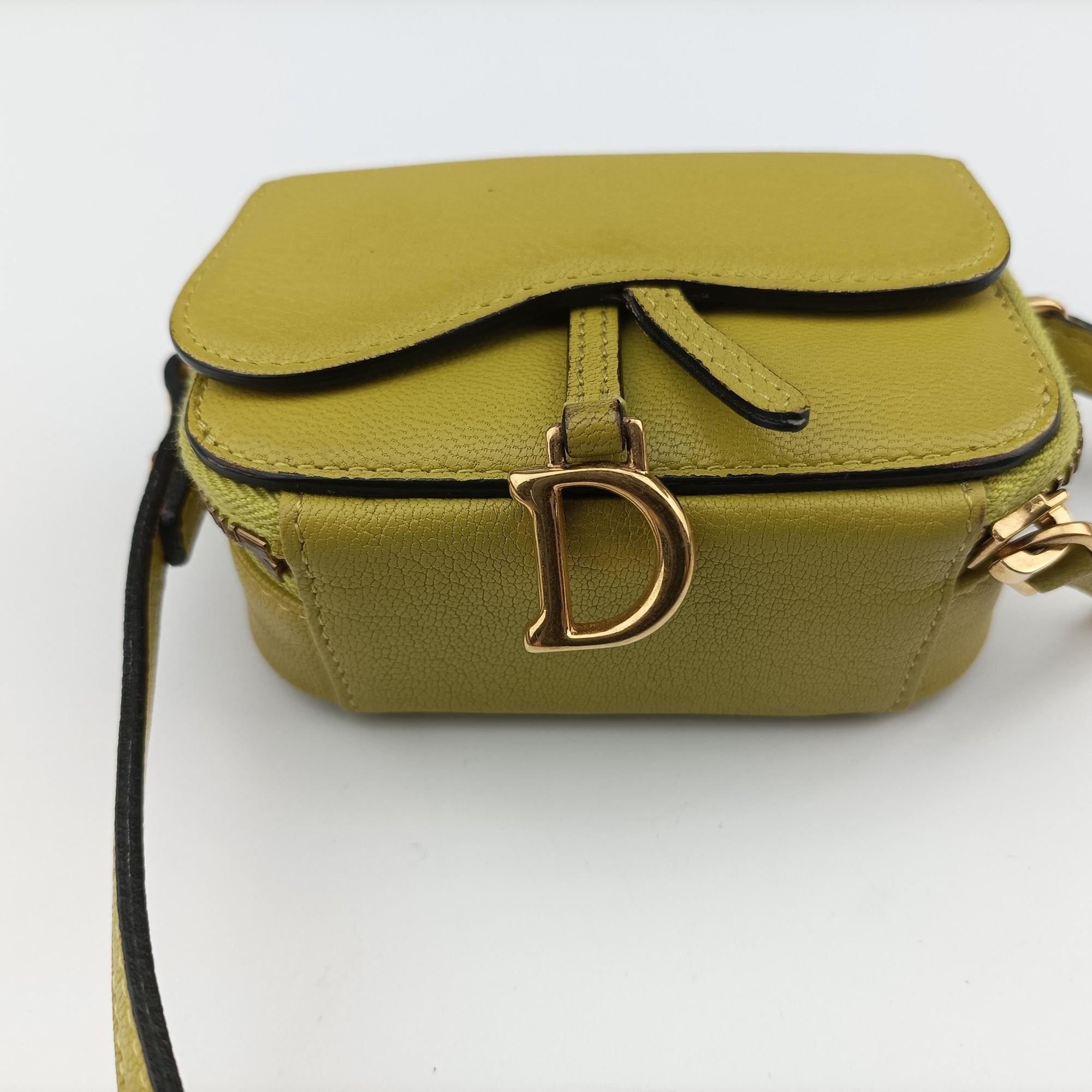 Pre-owned Christian Dior Saddle Yellow leather  shoulderbag | stylenewstar