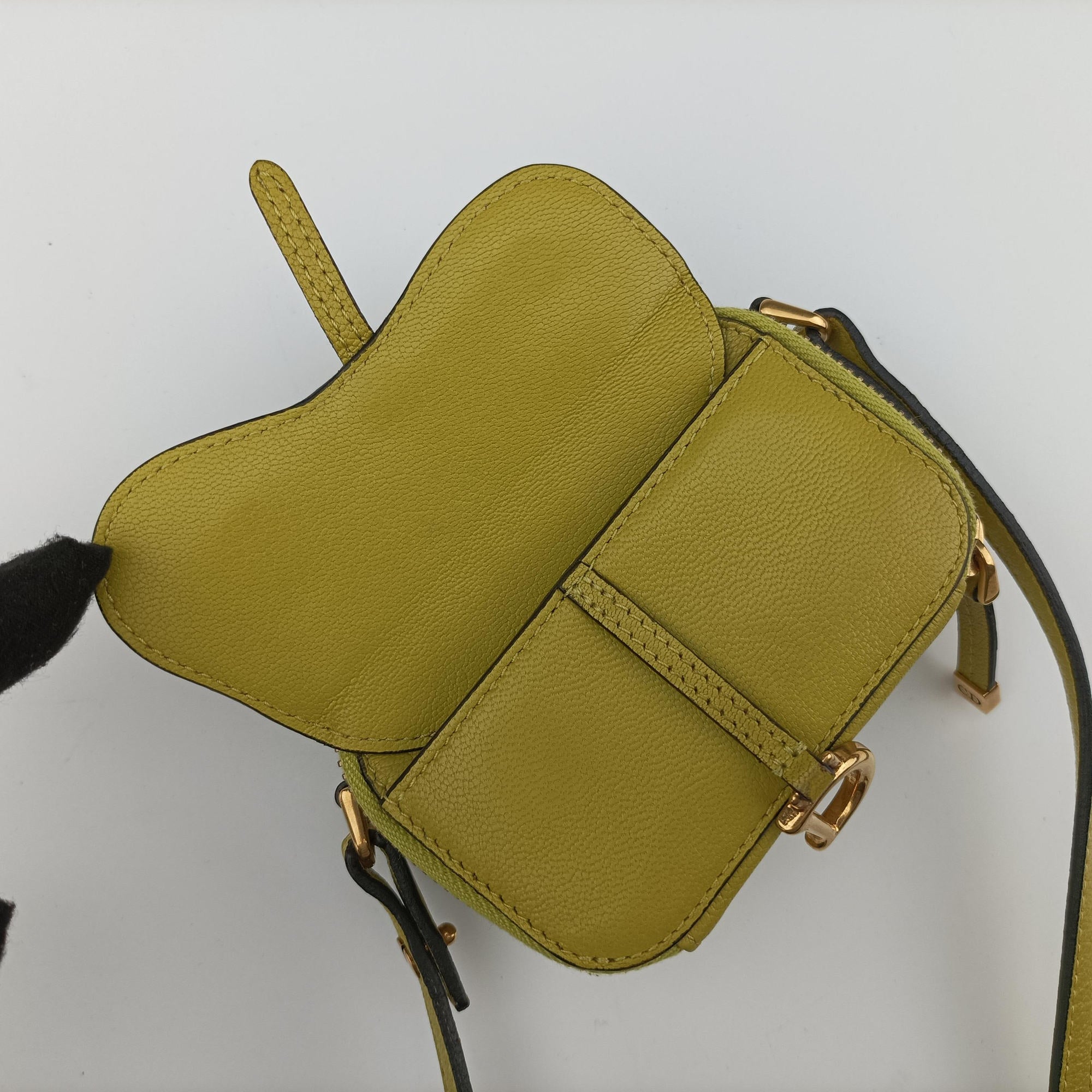 Pre-owned Christian Dior Saddle Yellow leather  shoulderbag | stylenewstar