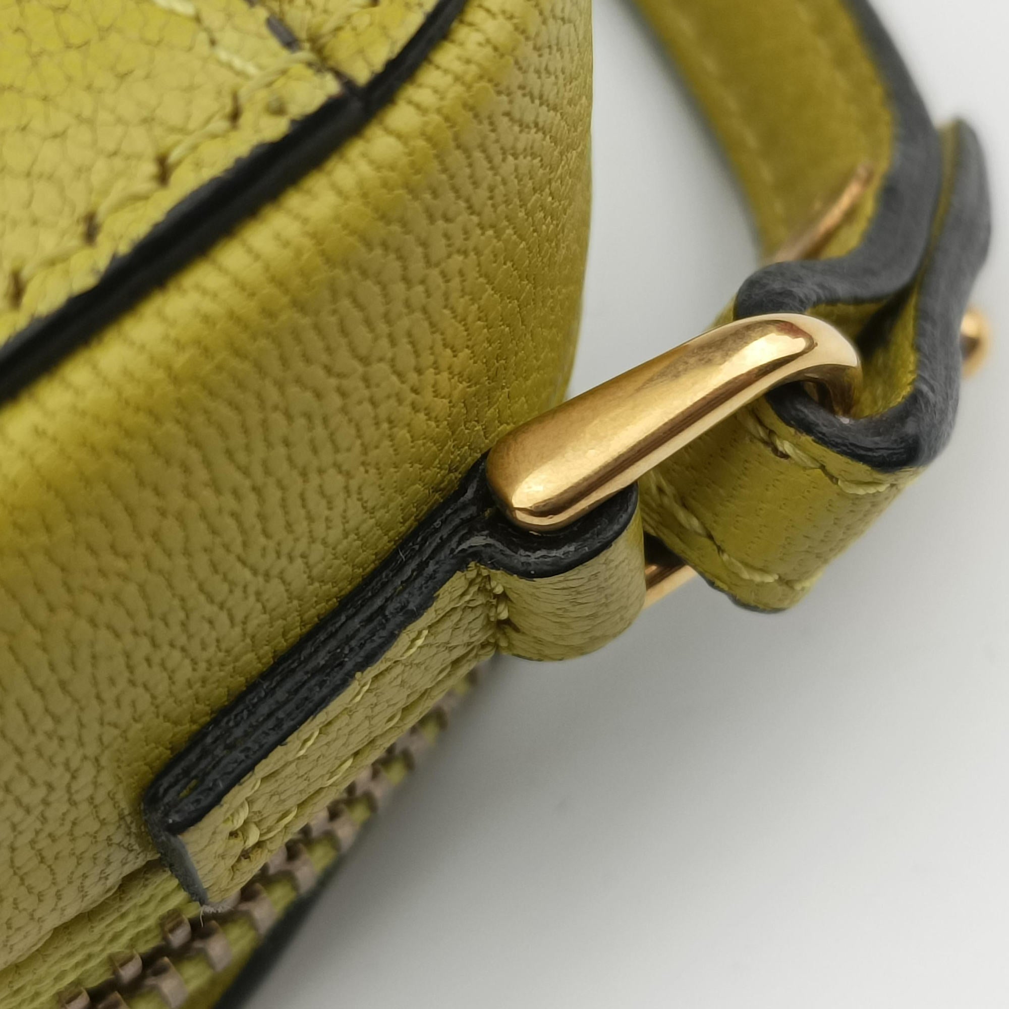 Pre-owned Christian Dior Saddle Yellow leather  shoulderbag | stylenewstar