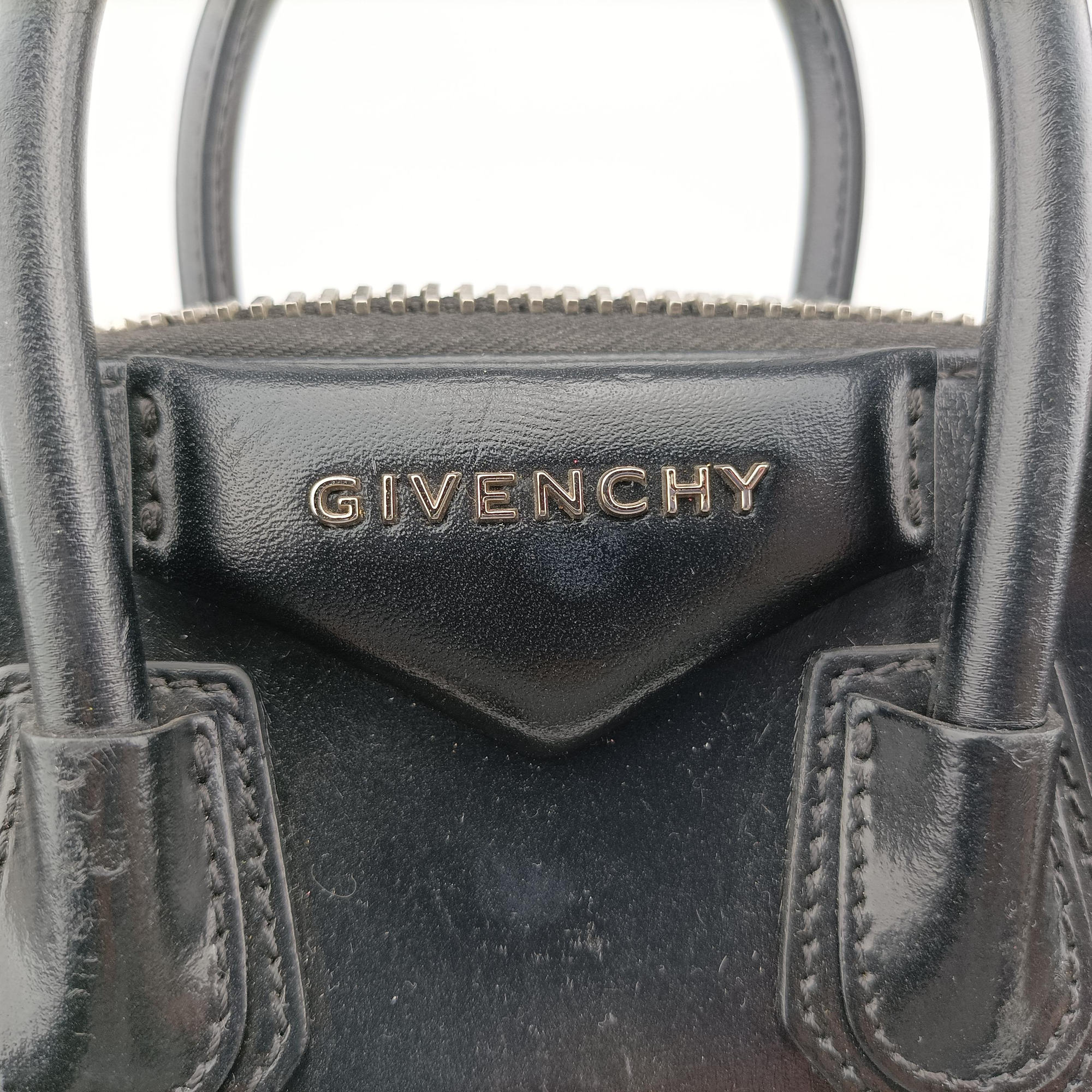 Vintage Givenchy Antigona Black Leather  shoulderbag | stylenewstar