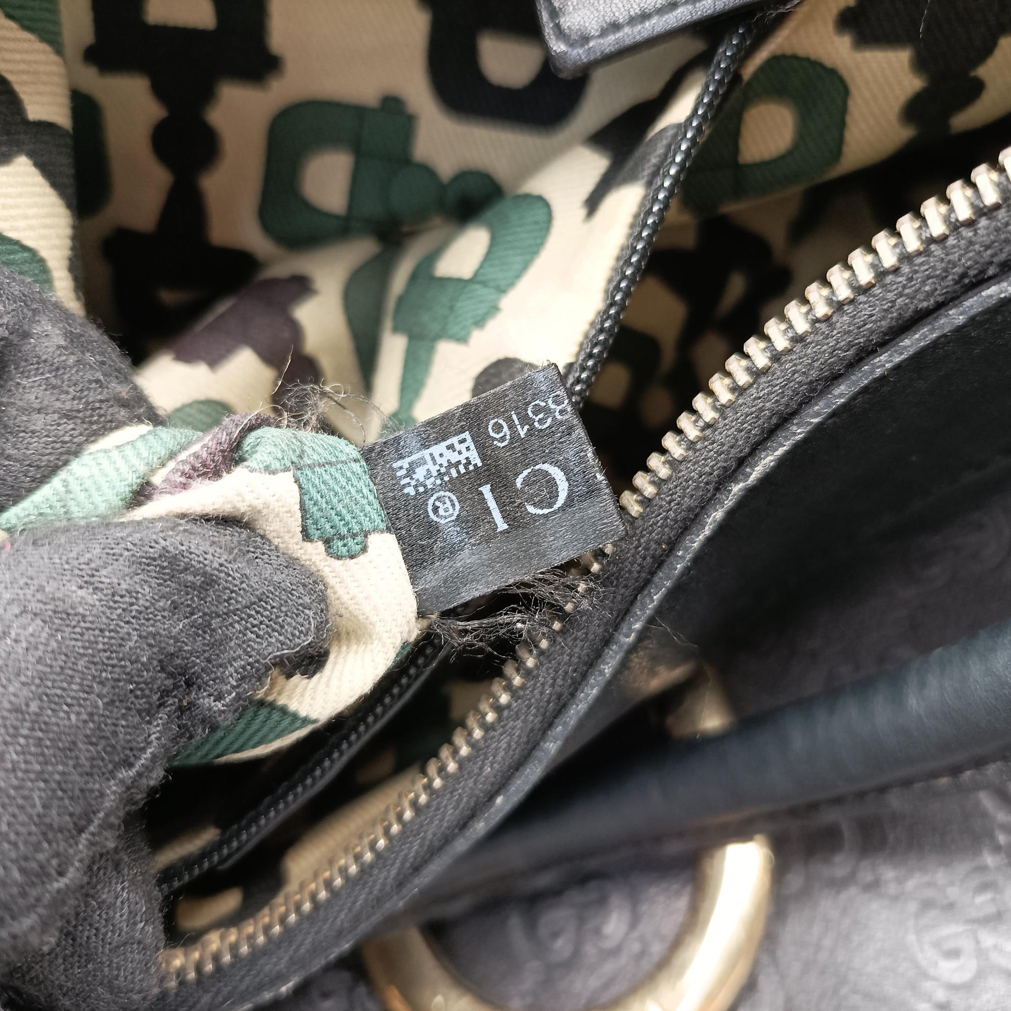 Pre-owned Gucci Abbey D-ring Hobo Black Leather 189833 handbag | stylenewstar