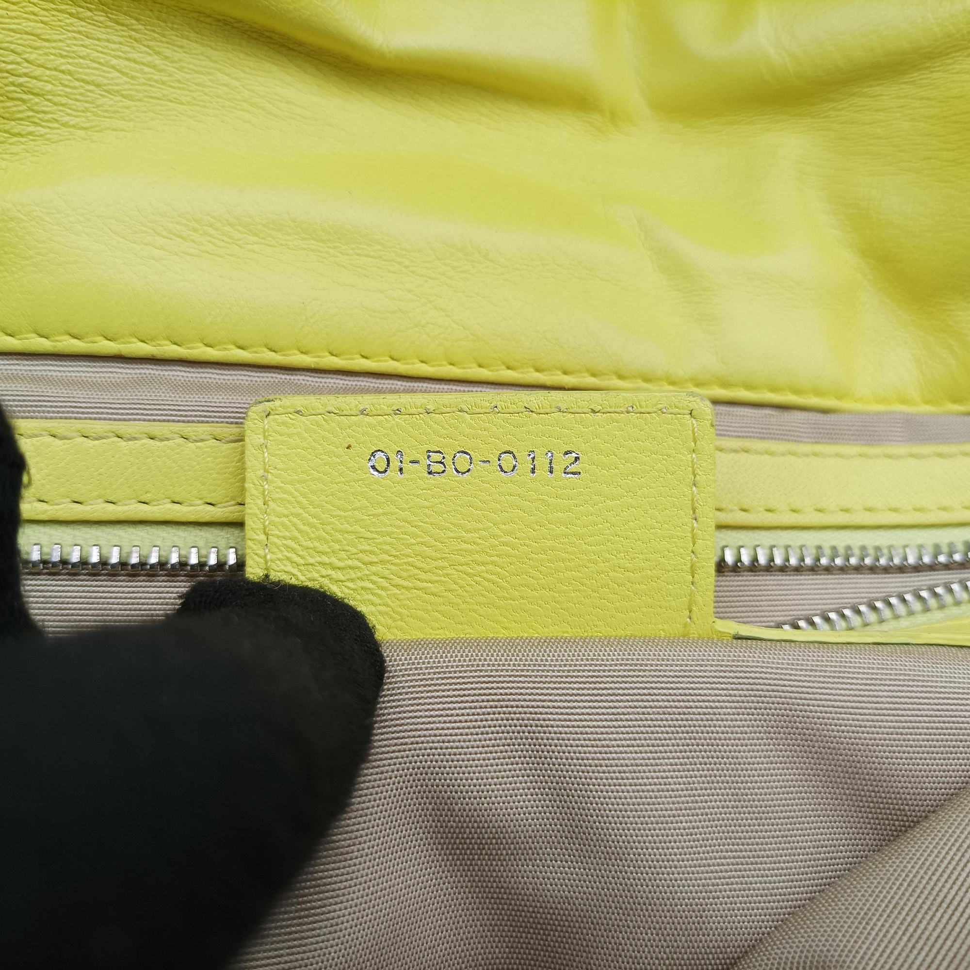 Pre-owned Christian Dior New Rock Yellow lambskin  shoulderbag | stylenewstar