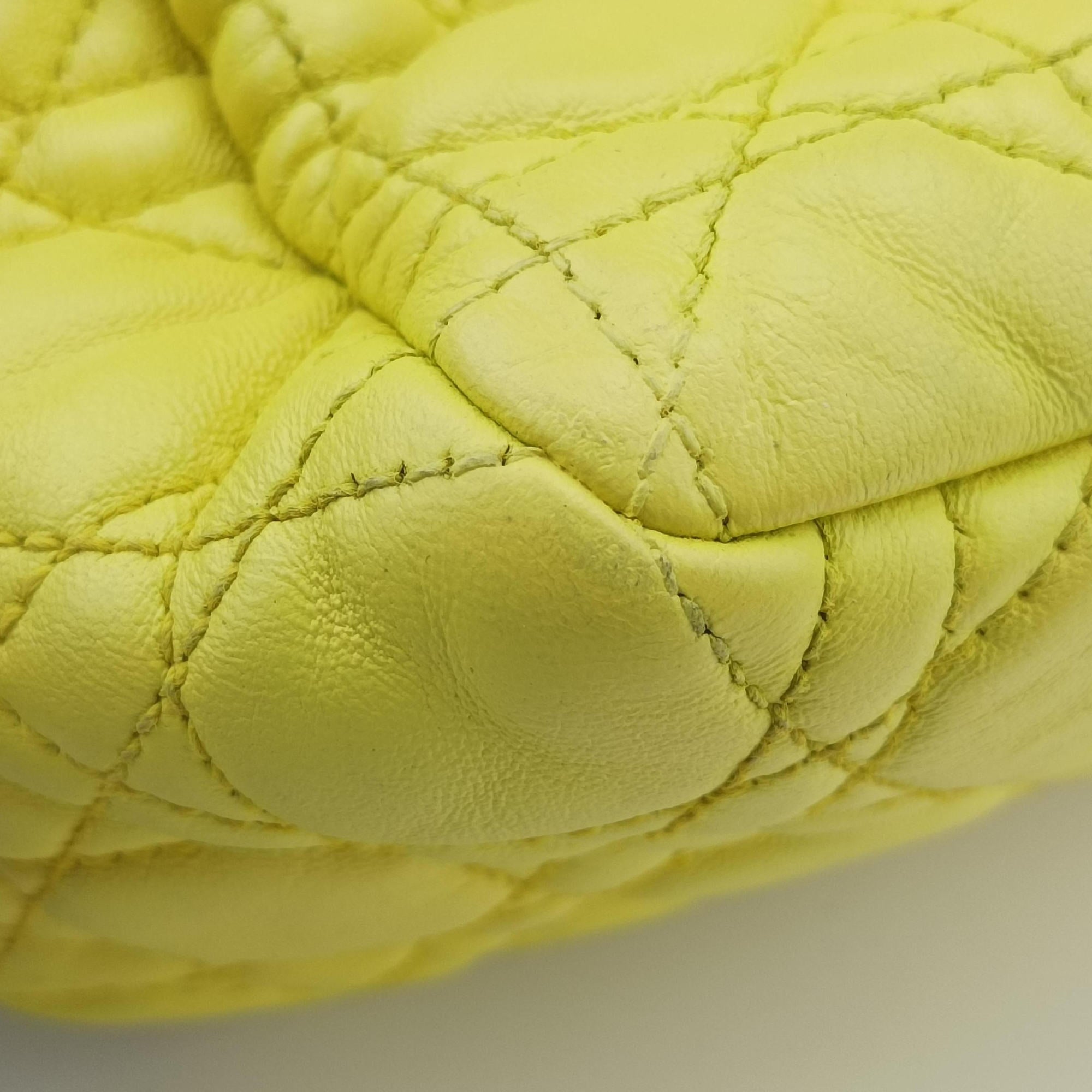 Pre-owned Christian Dior New Rock Yellow lambskin  shoulderbag | stylenewstar