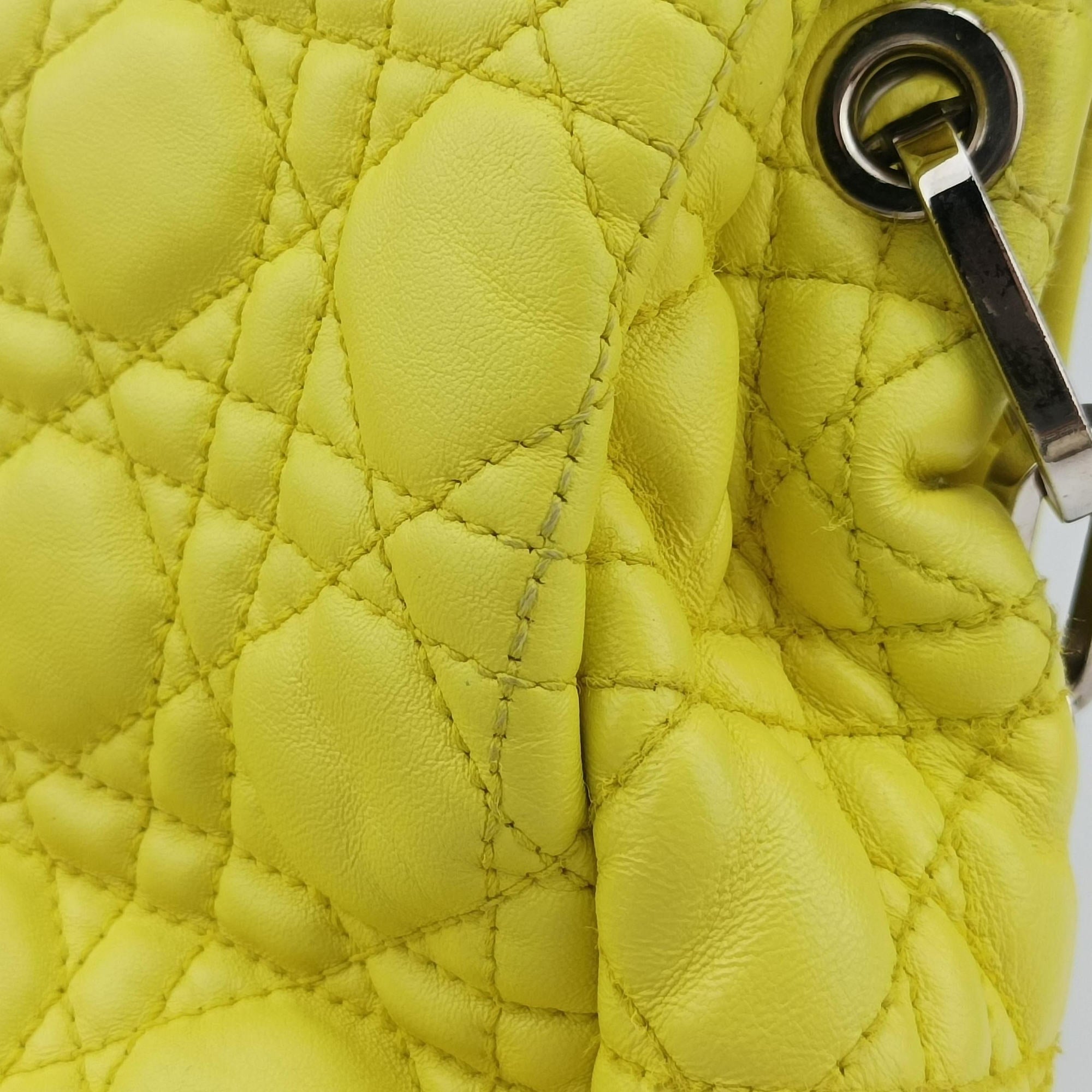 Pre-owned Christian Dior New Rock Yellow lambskin  shoulderbag | stylenewstar