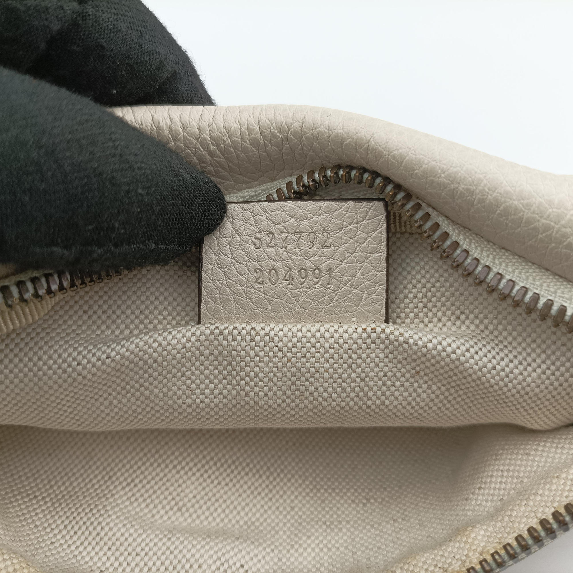 Vintage Gucci Gucci print White Leather 527792 bum bag/waist bag | stylenewstar