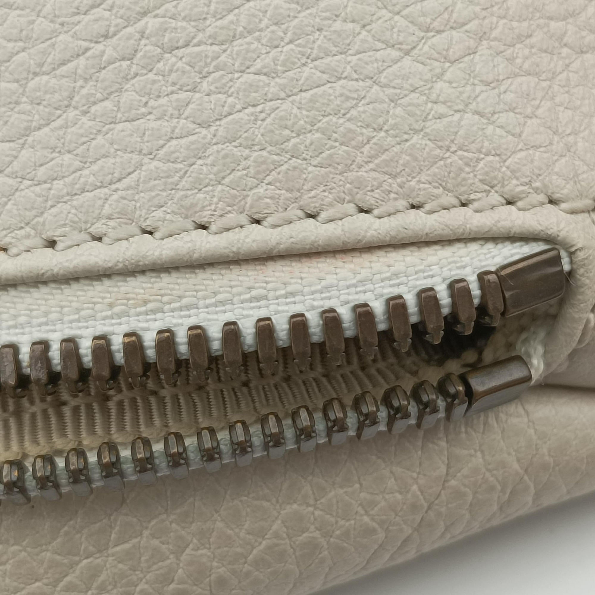 Vintage Gucci Gucci print White Leather 527792 bum bag/waist bag | stylenewstar
