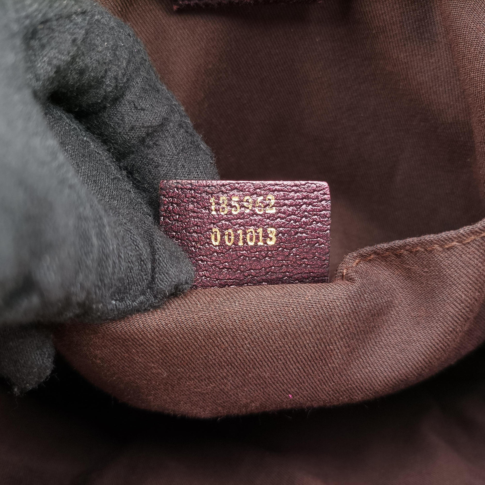 Secondhand Gucci Tom Ford Bamboo Chain Beige × Metallic Purple GG canvas×leather 135962 shoulderbag | stylenewstar