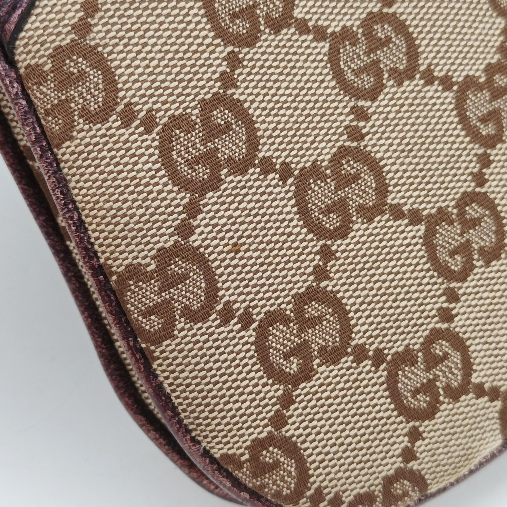 Secondhand Gucci Tom Ford Bamboo Chain Beige × Metallic Purple GG canvas×leather 135962 shoulderbag | stylenewstar
