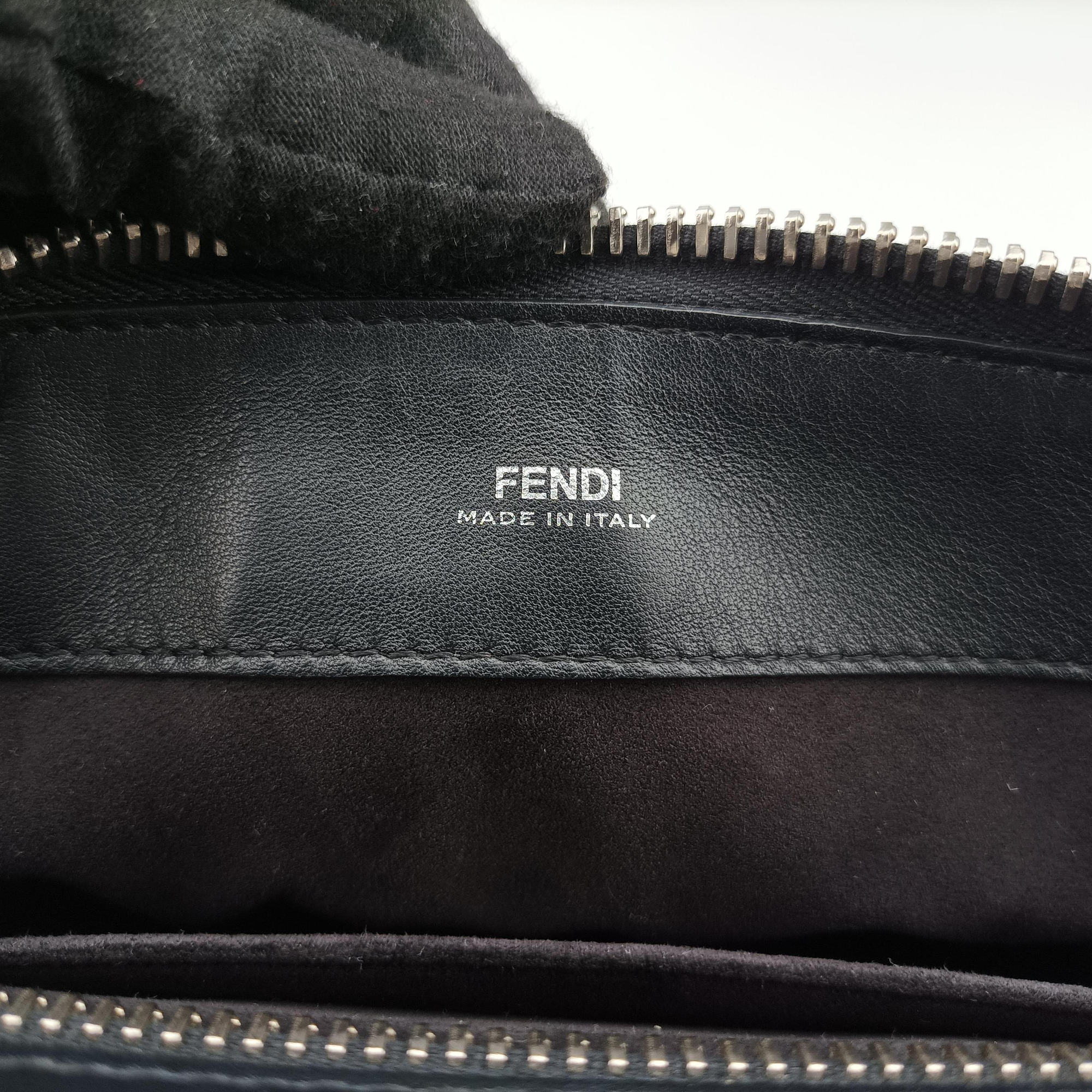 Pre-owned Fendi Dotcom Click Small Black×Multicolour Leather 8BN299 shoulderbag | stylenewstar