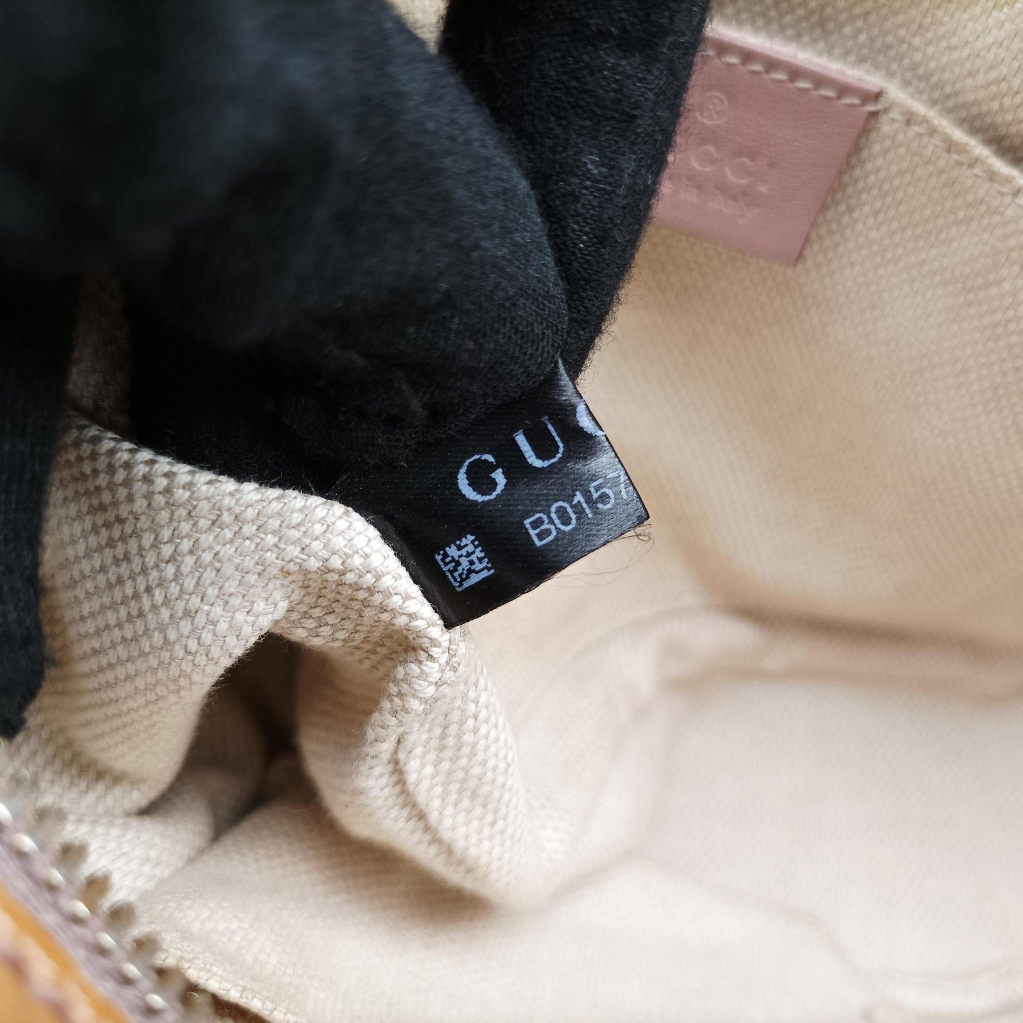Pre-owned Gucci Soho Yellow Patent 308364 shoulderbag | stylenewstar