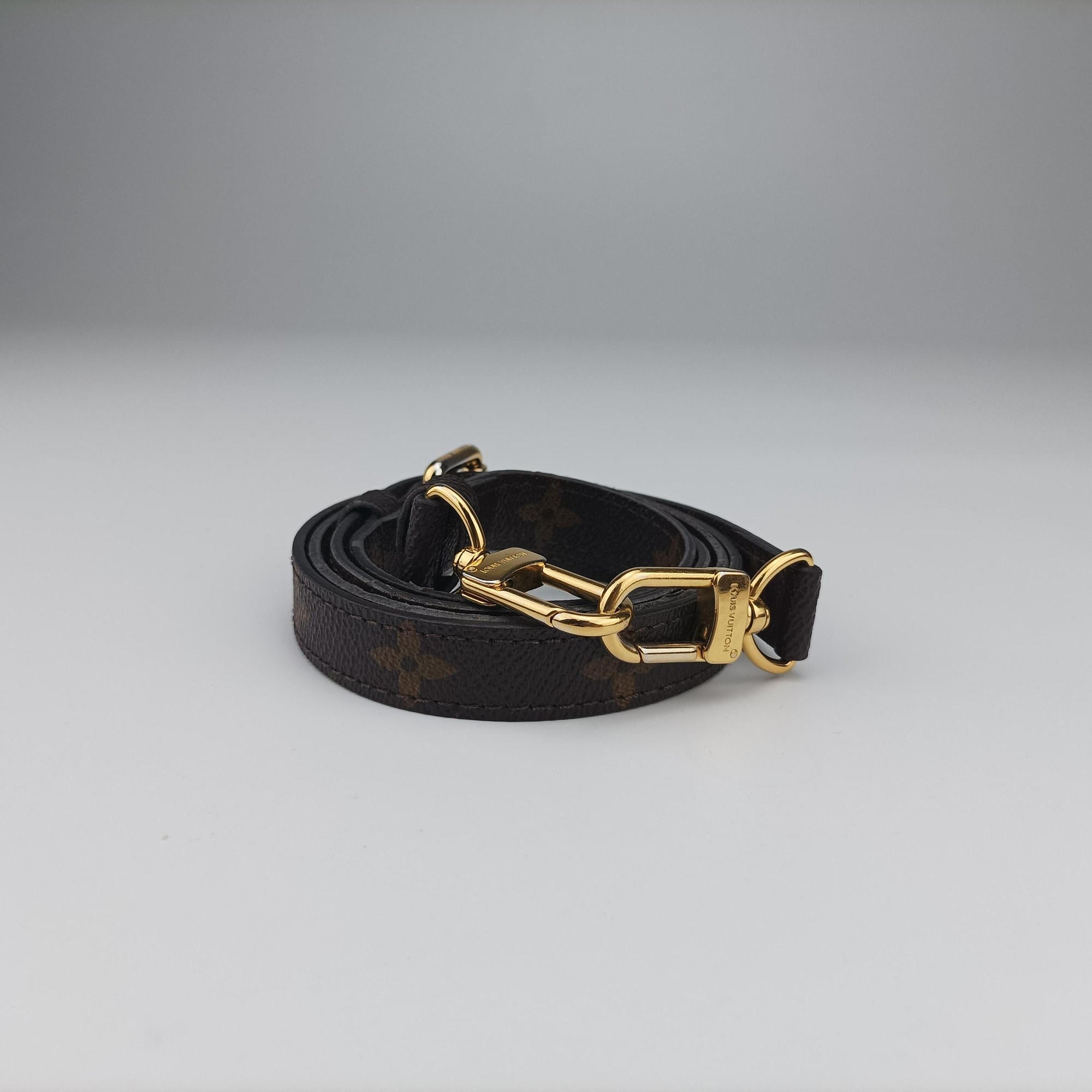 Pre-owned Louis Vuitton Pochette Metis MM Brown Monogram Canvas M44875 shoulderbag | stylenewstar