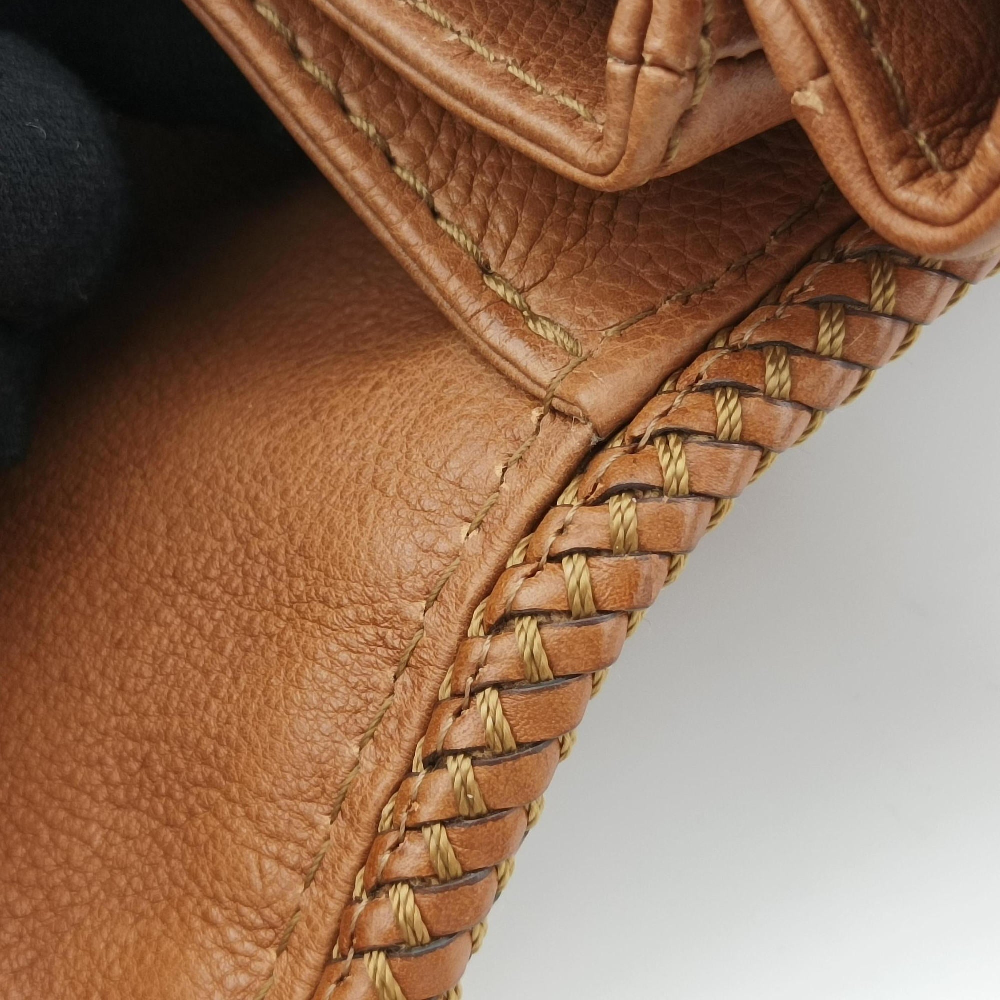 Pre-owned Gucci Marrakech Messenger Brown leather 257024 shoulderbag | stylenewstar