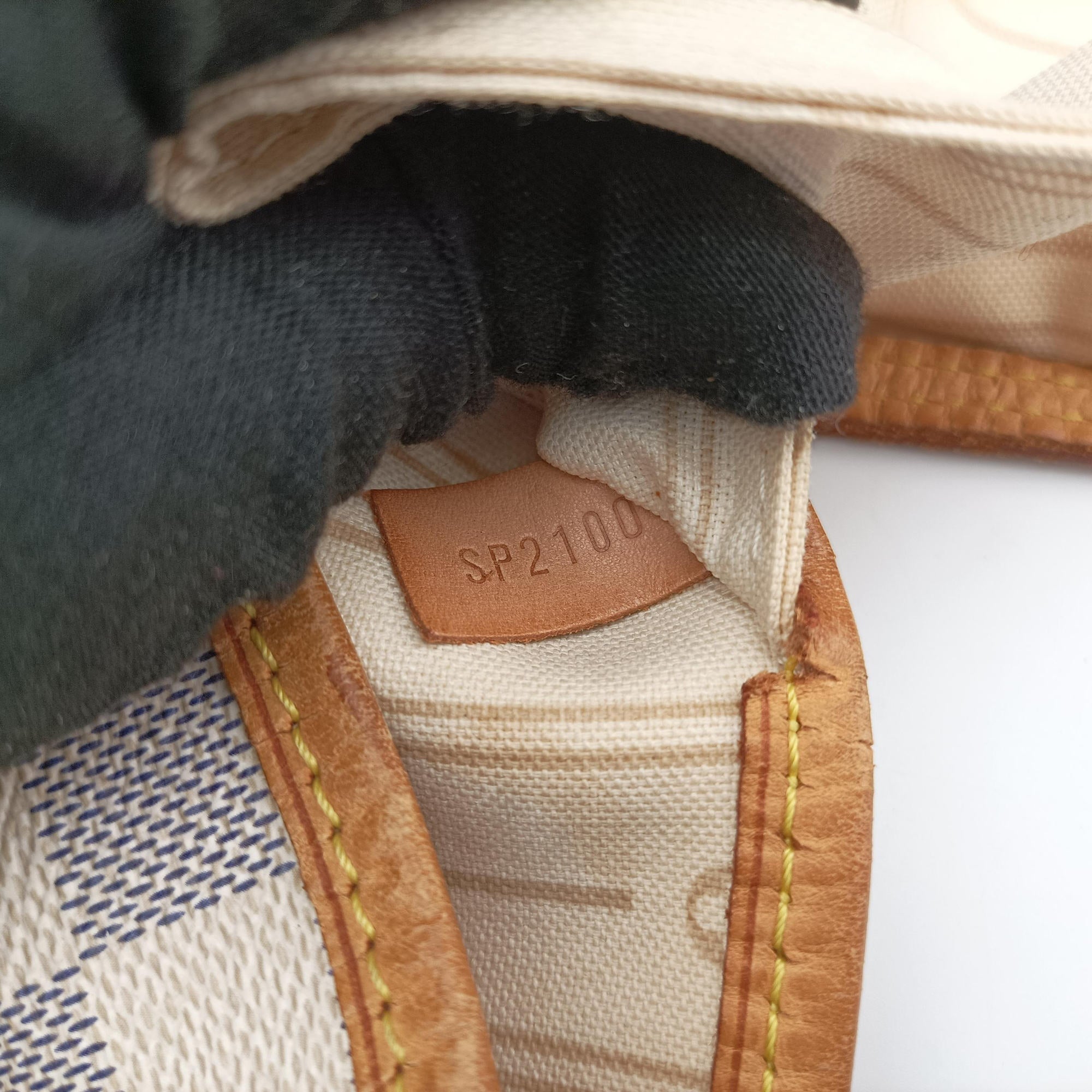 Pre-owned Louis Vuitton Neverfull MM Azur Damier Canvas N51107 shoulderbag | stylenewstar