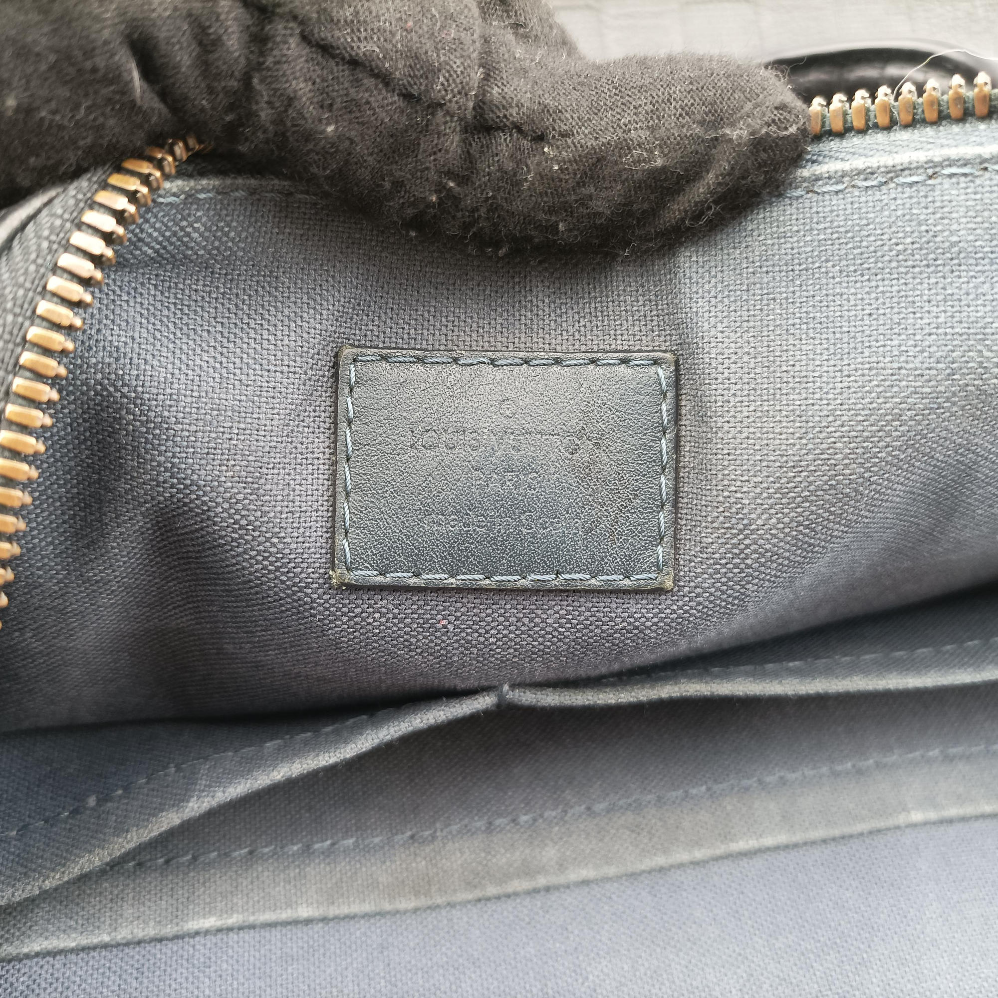 Secondhand Louis Vuitton Porte Documents Jour Noir Damier Graphite N48224 handbag | stylenewstar